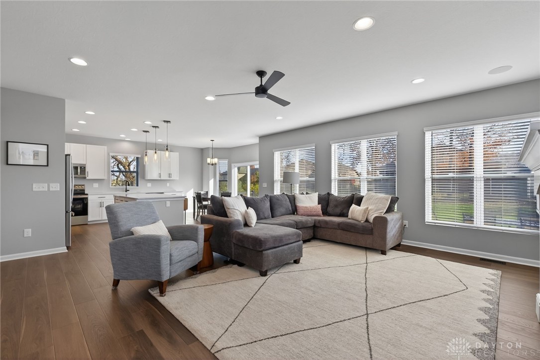 Washington Twp, Ohio, 45458, United States, 4 Bedrooms Bedrooms, ,3 BathroomsBathrooms,Residential,For Sale,2000443