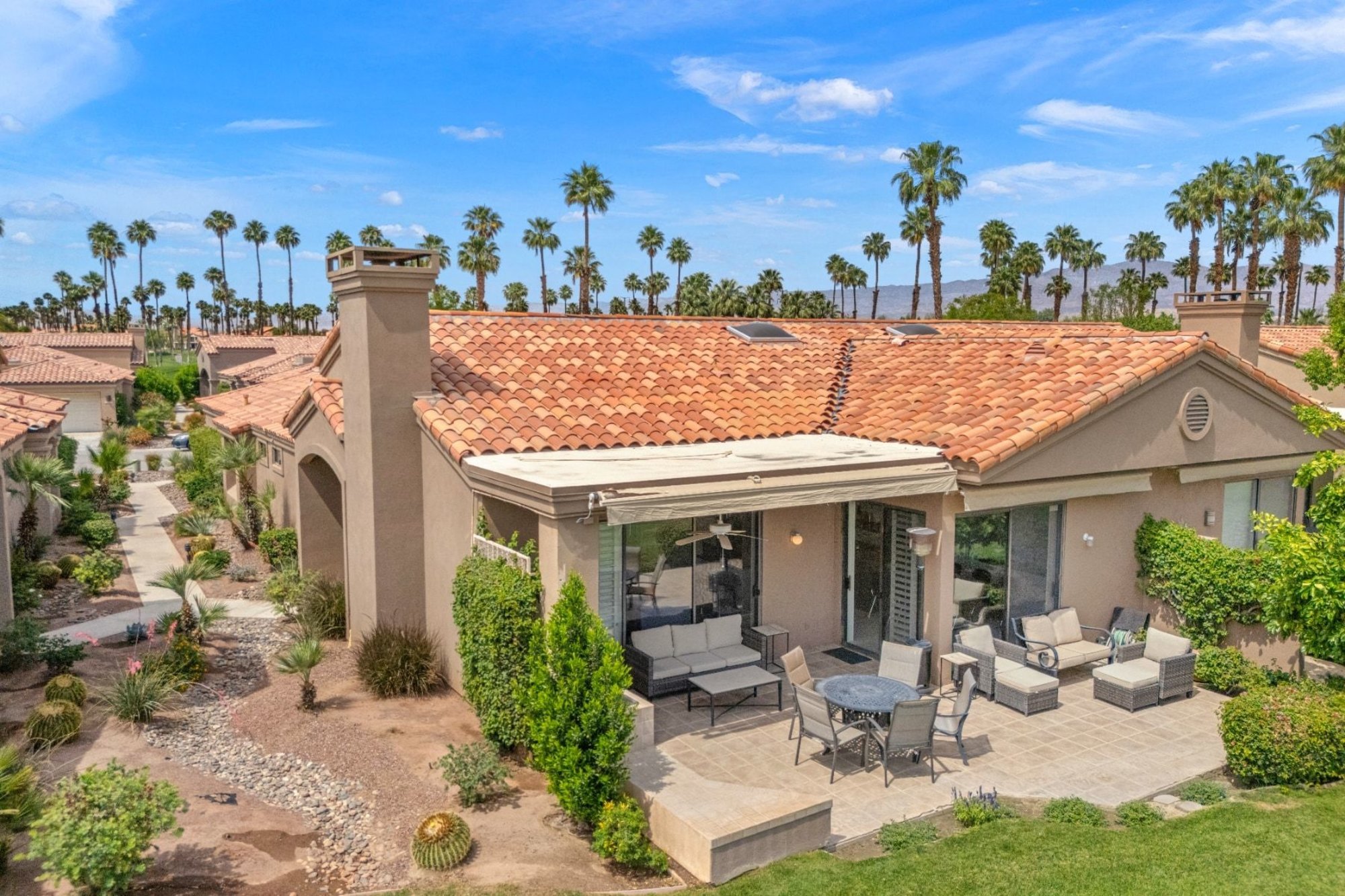  Remodeled Open Space Living in Palm Desert - 物件實景
