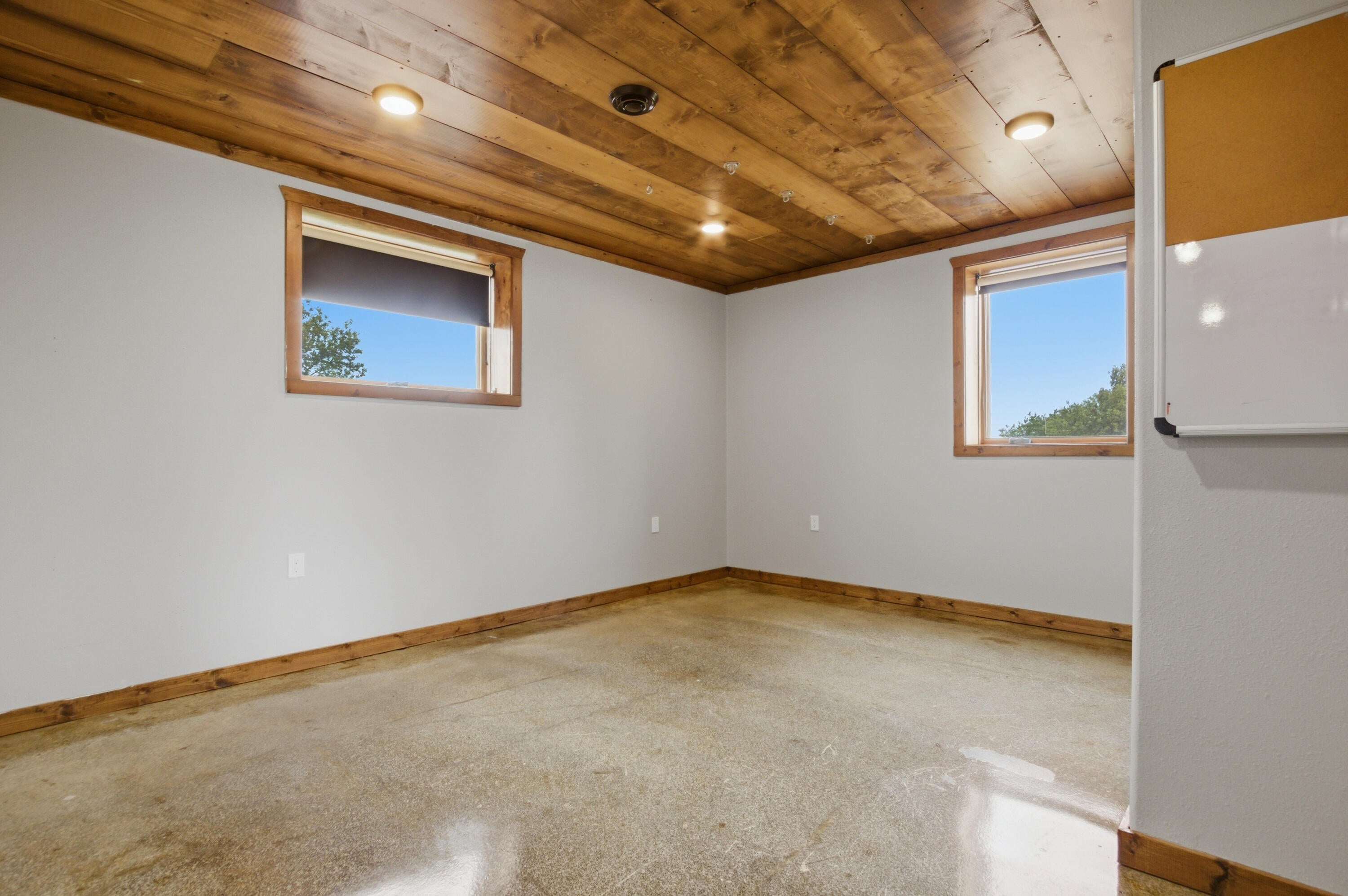 Selby, South Dakota, 57472, United States, 4 Bedrooms Bedrooms, ,Residential,For Sale,2049409