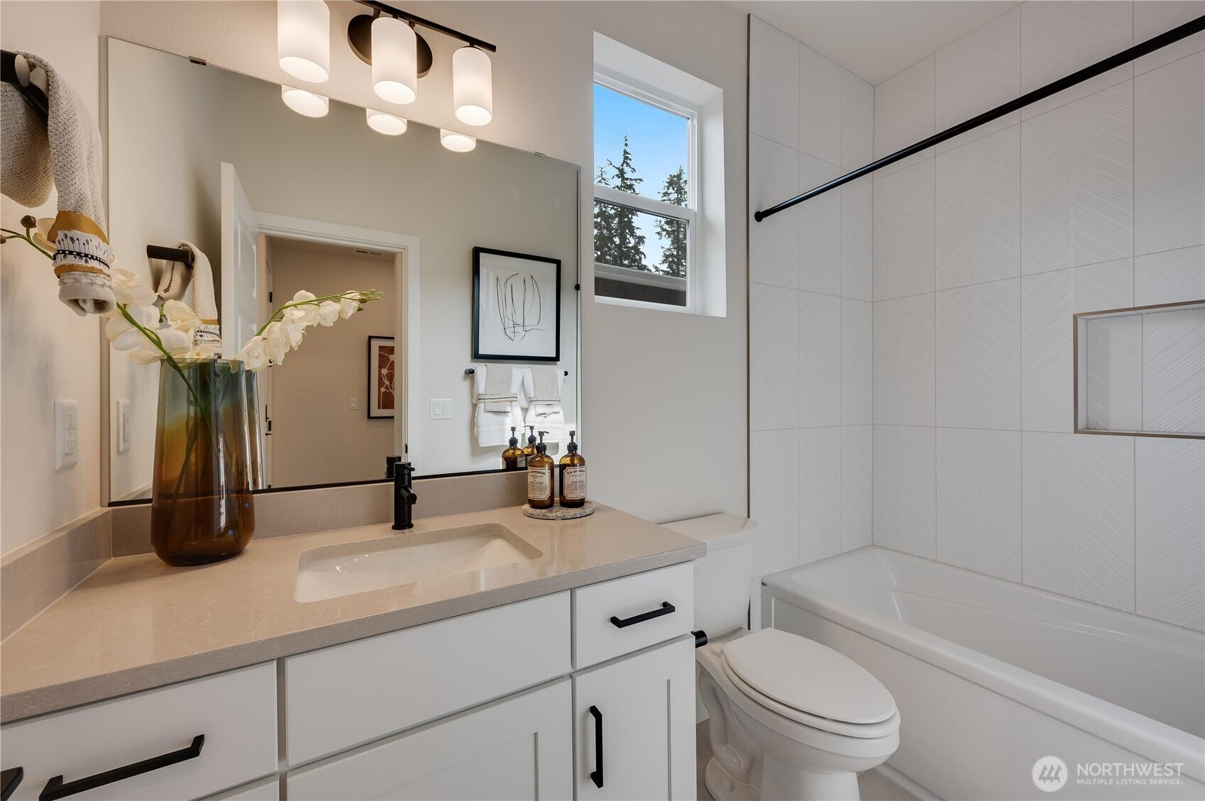 BLACK DIAMOND, Washington, 98010, United States, 2 Bedrooms Bedrooms, ,2 BathroomsBathrooms,Residential,For Sale,1744150