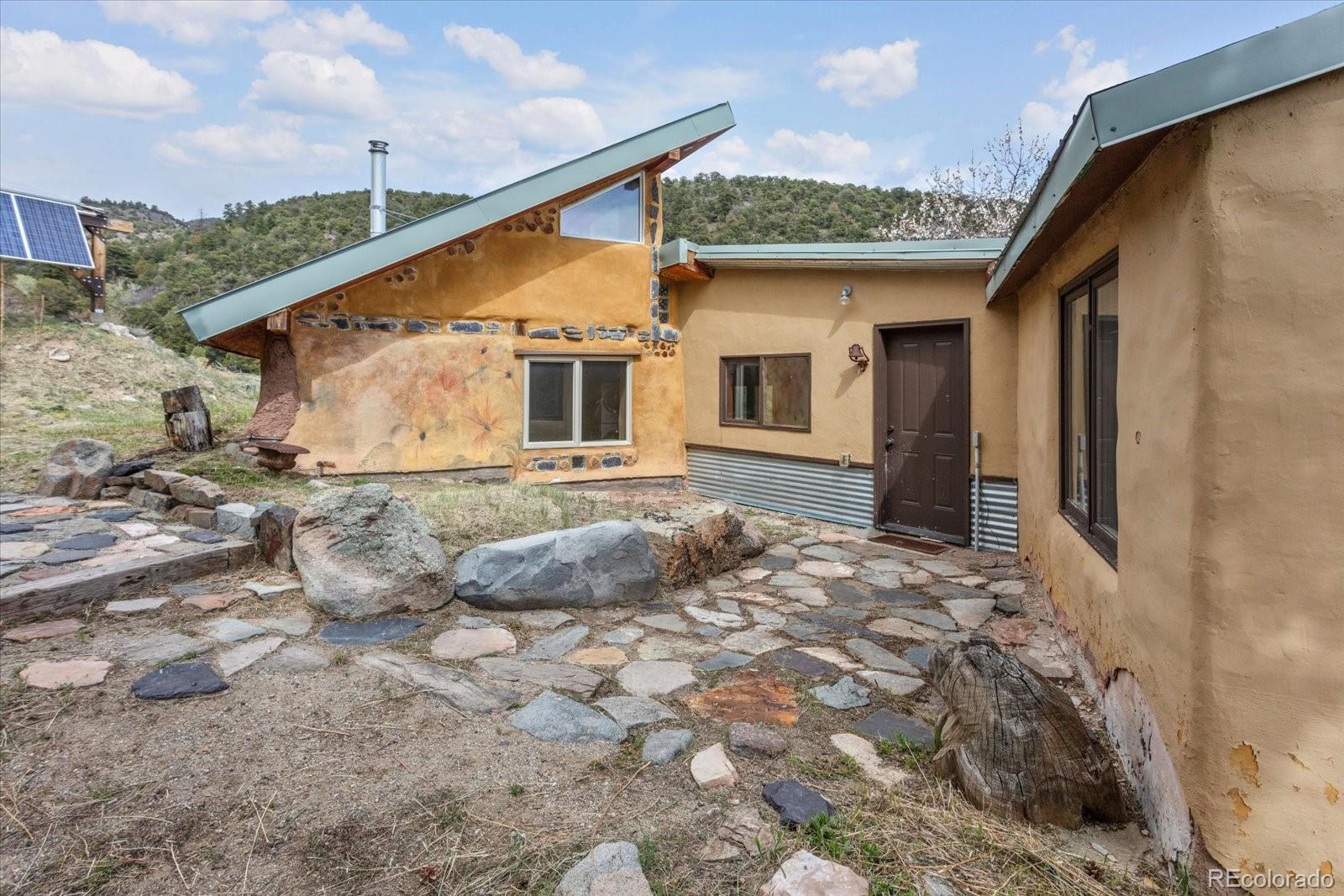 Salida, Colorado, 81201, United States, 2 Bedrooms Bedrooms, ,1 BathroomBathrooms,Residential,For Sale,1873658