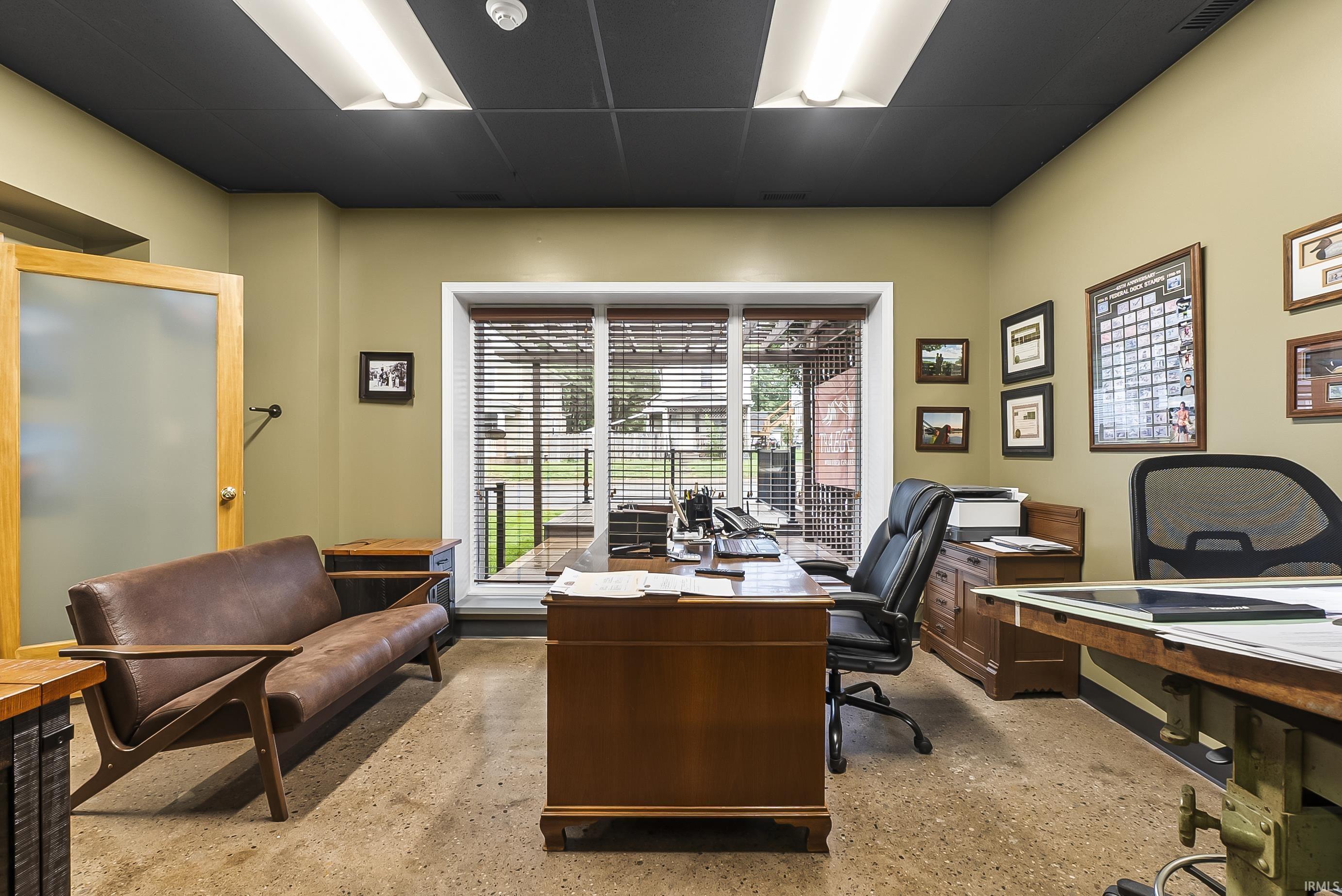 Fort Wayne, Indiana, 46805-3241, United States, 6 Bedrooms Bedrooms, ,4 BathroomsBathrooms,Residential,For Sale,1976576