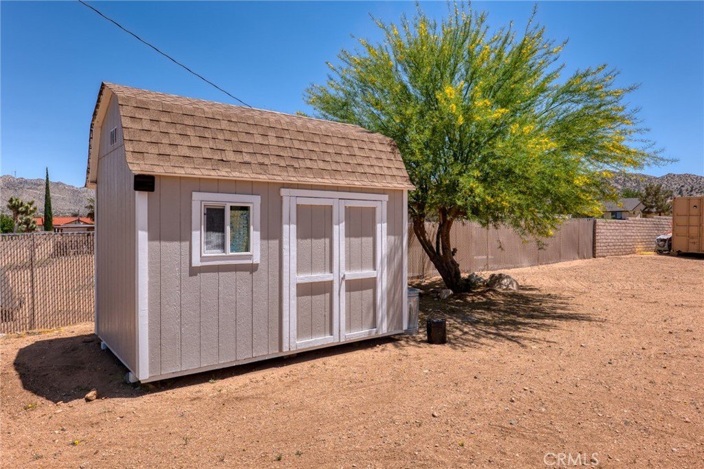 Yucca Valley, California, 92284, United States, 4 Bedrooms Bedrooms, ,3 BathroomsBathrooms,Residential,For Sale,1827862