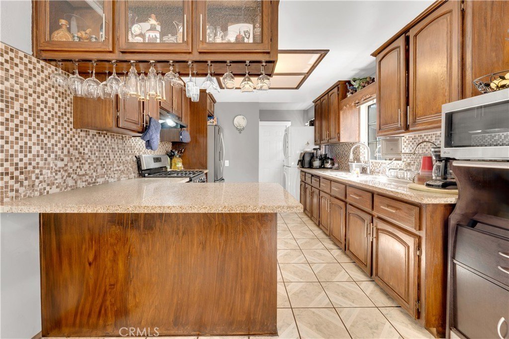 Pasadena, California, 91104, United States, 2 Bedrooms Bedrooms, ,1 BathroomBathrooms,Residential,For Sale,1944799