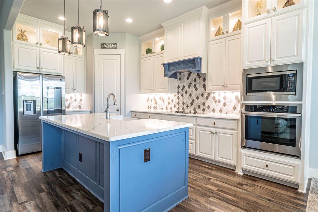 Waxahachie, Texas, 75165, United States, 4 Bedrooms Bedrooms, ,3 BathroomsBathrooms,Residential,For Sale,1980711