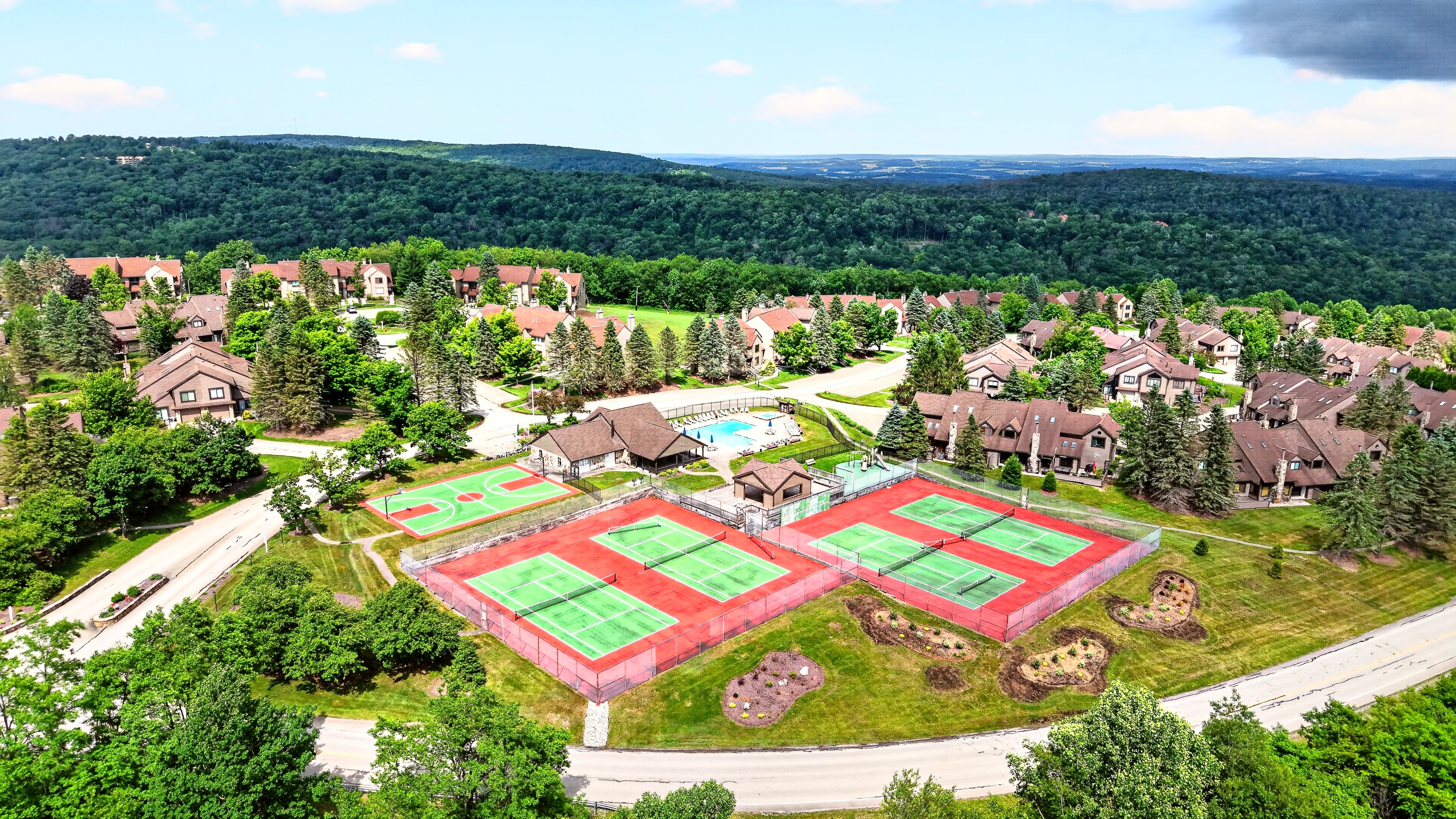 8134 Stonegate Drive, Champion, PA 15622 - 物件實景
