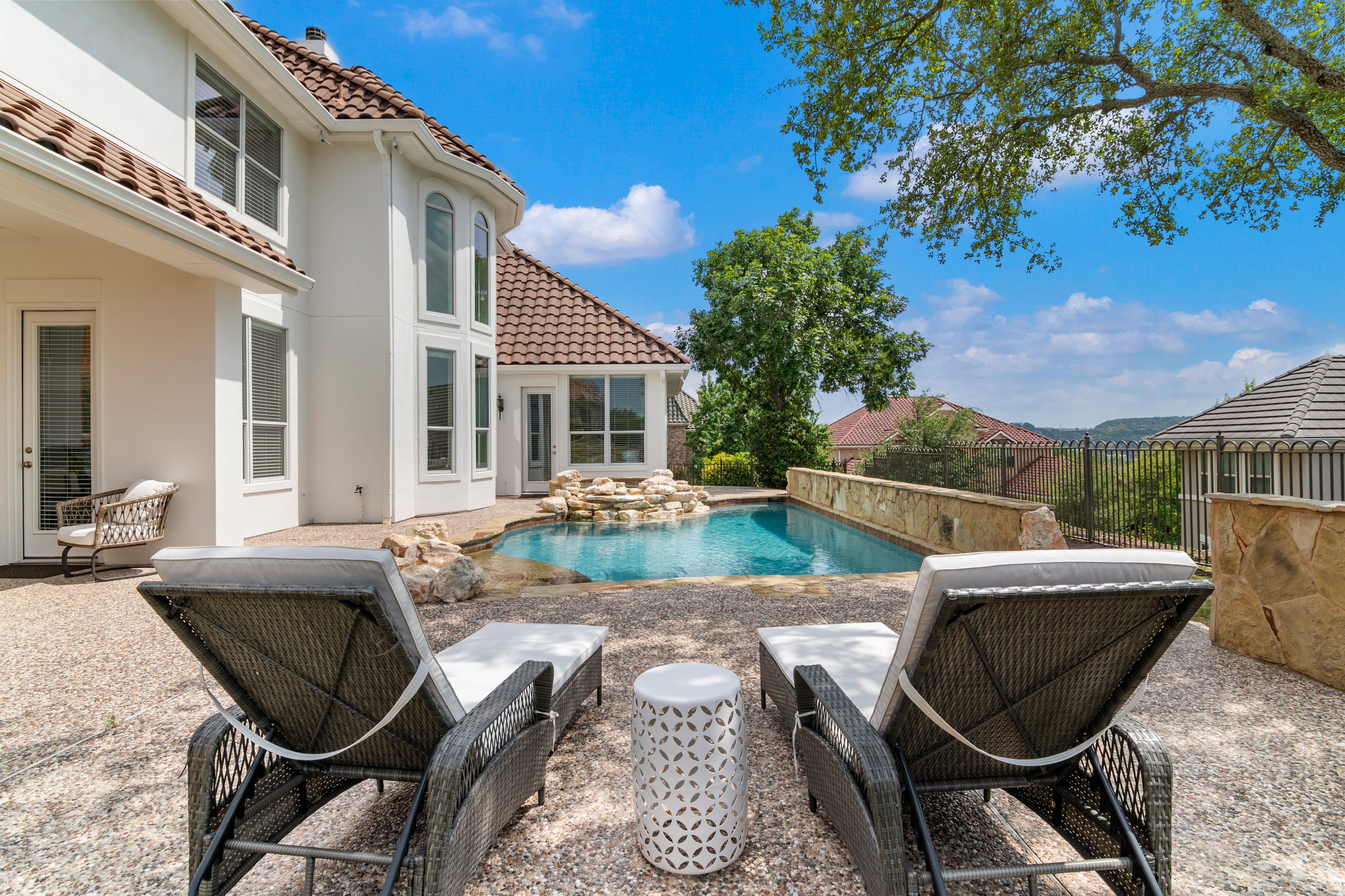  Elegant Mediterranean Retreat in The Dominion - 物件實景