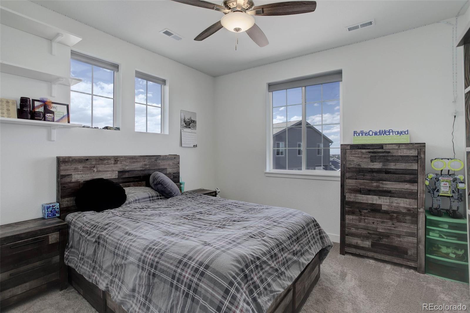 Aurora, Colorado, 80016, United States, 5 Bedrooms Bedrooms, ,2 BathroomsBathrooms,Residential,For Sale,1819057