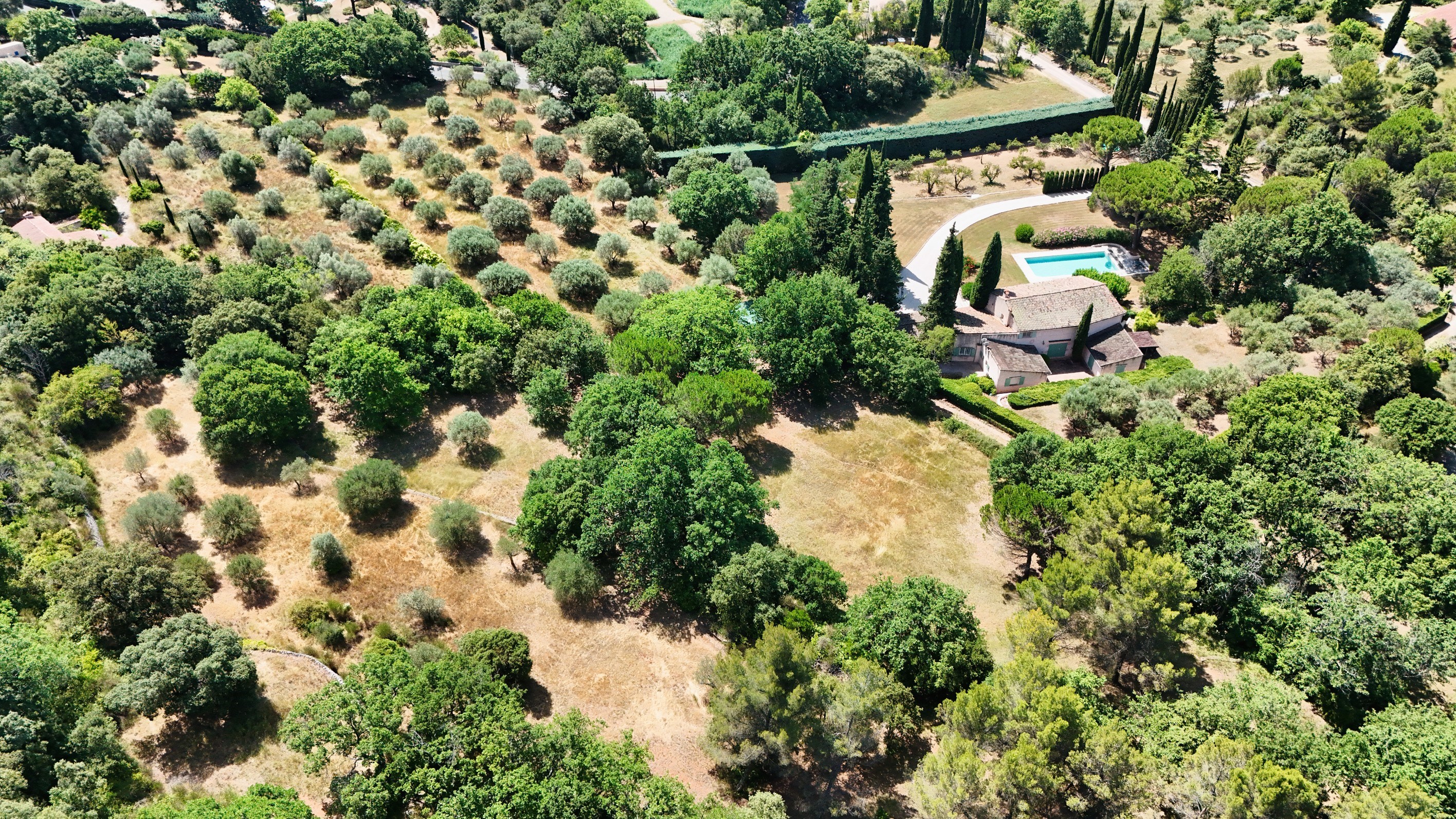  Exceptional Property with an olive grove and pool – Renovated 18th-Century Mill - 物件實景