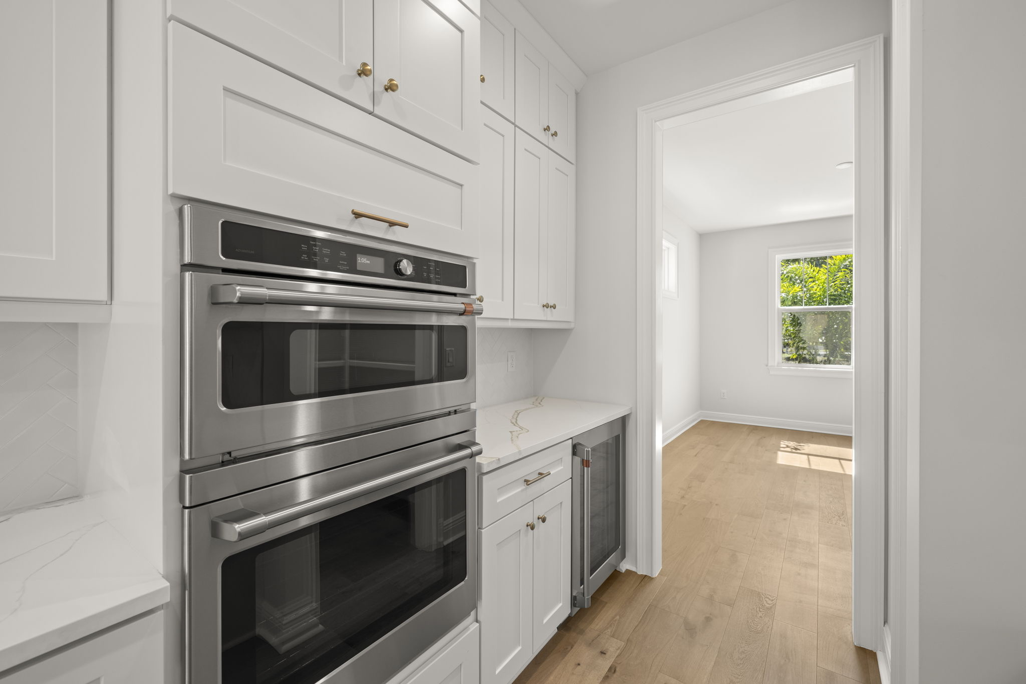 Tampa, Florida, 33629, United States, 4 Bedrooms Bedrooms, ,5 BathroomsBathrooms,Residential,For Sale,1986132