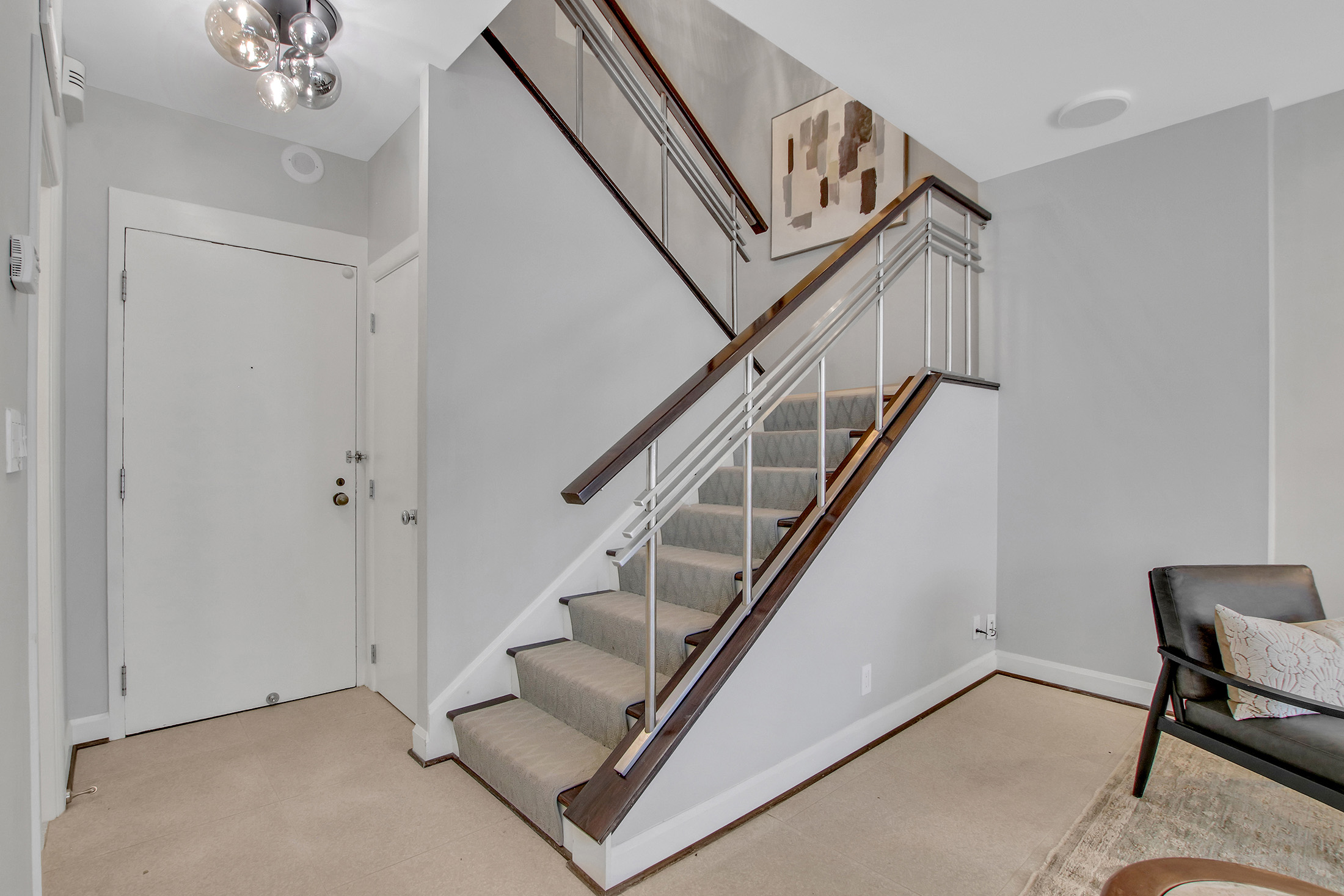  Fully Renovated Two-story Condo in the Iconic Colony House at Colony Square - 物件實景