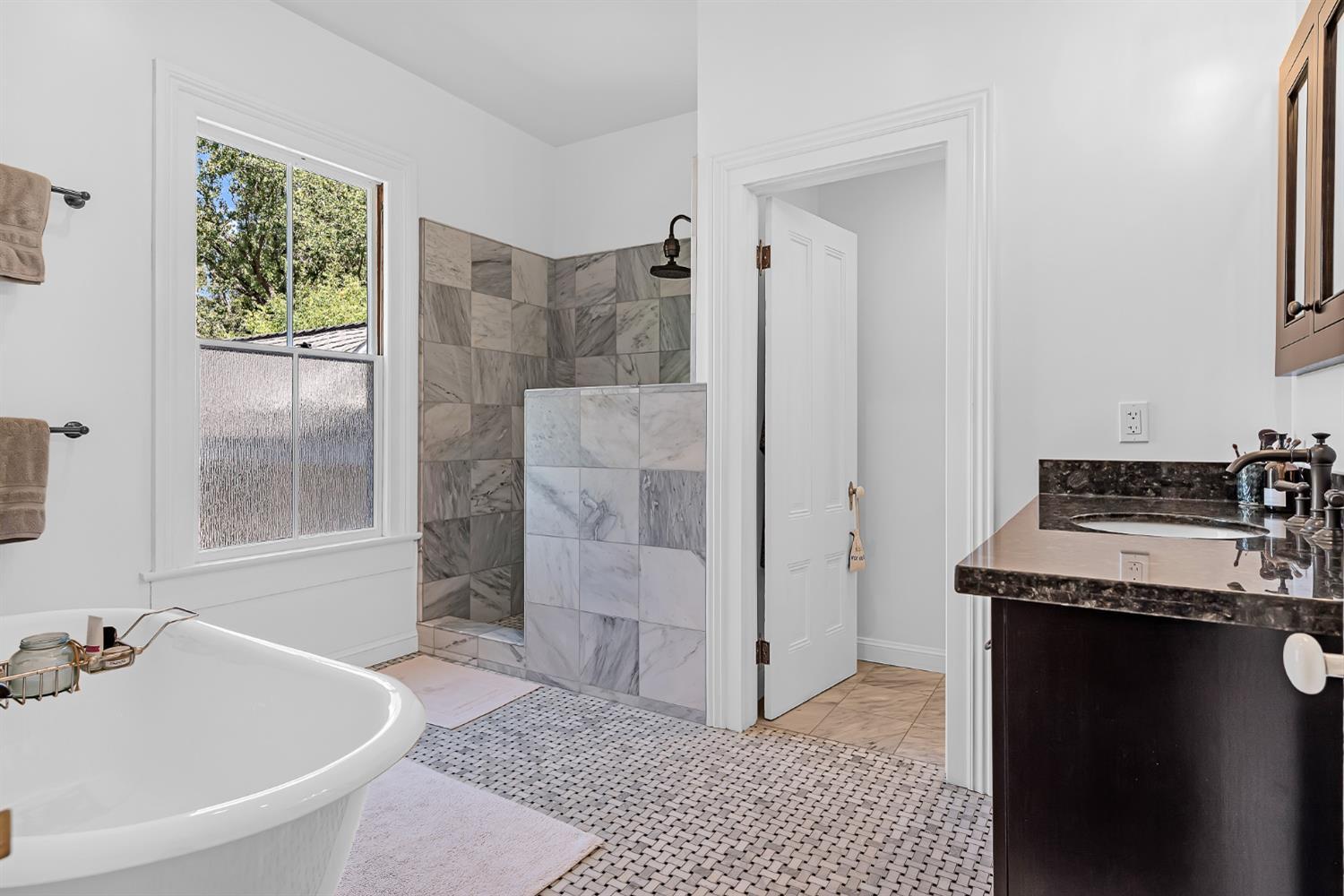 Placerville, California, 95667, United States, 4 Bedrooms Bedrooms, ,2 BathroomsBathrooms,Residential,For Sale,1978862