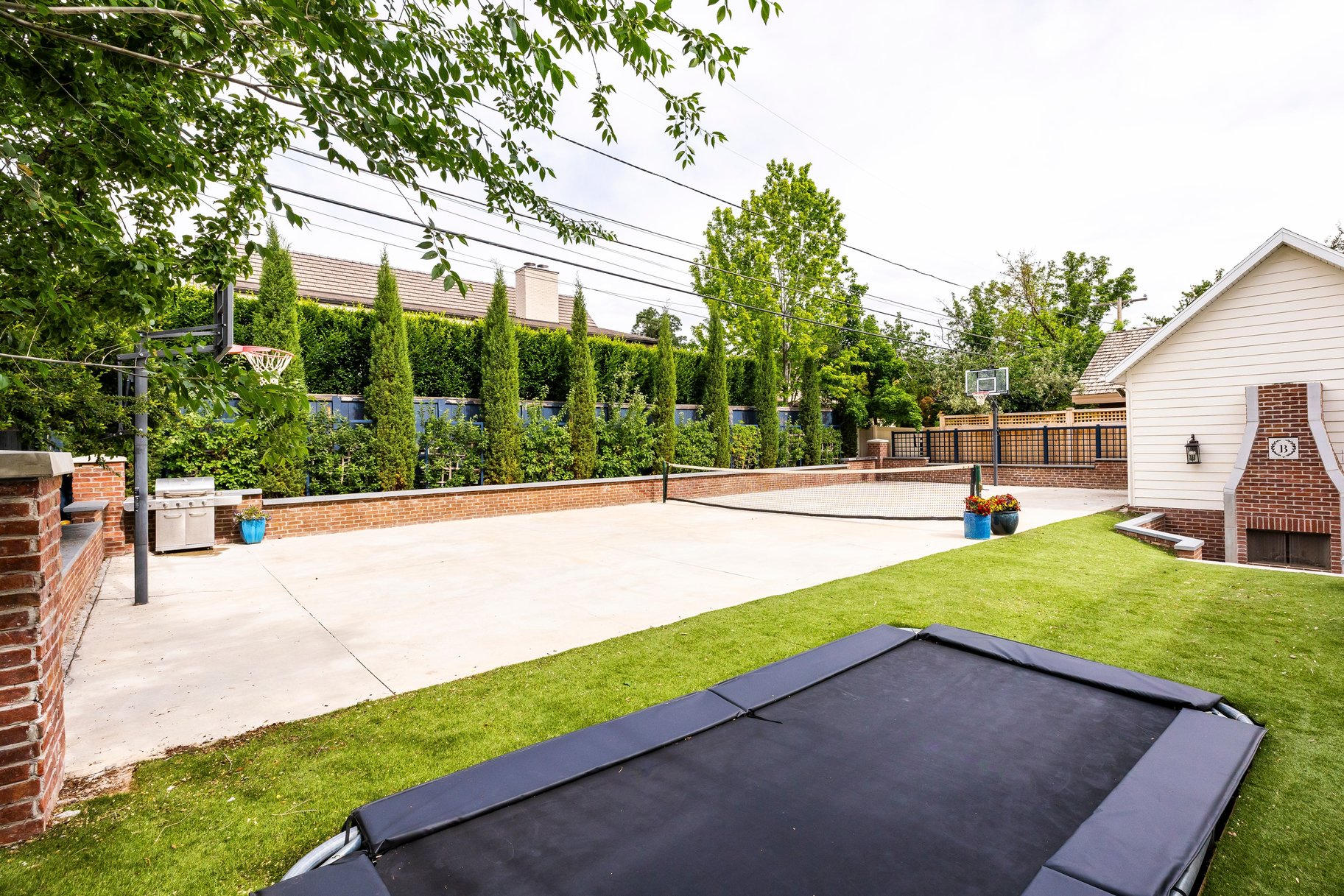  Renovated Country Club Home Designed for Entertaining and Everyday Living - 物件實景
