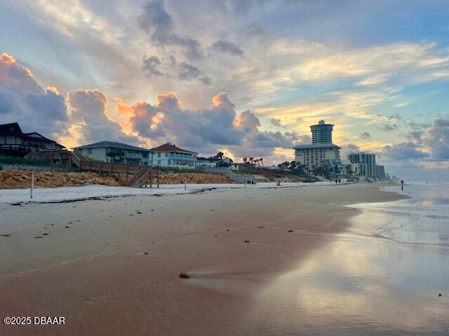 Daytona Beach Shores, Florida, 32118, United States, 2 Bedrooms Bedrooms, ,2 BathroomsBathrooms,Residential,For Sale,1993266