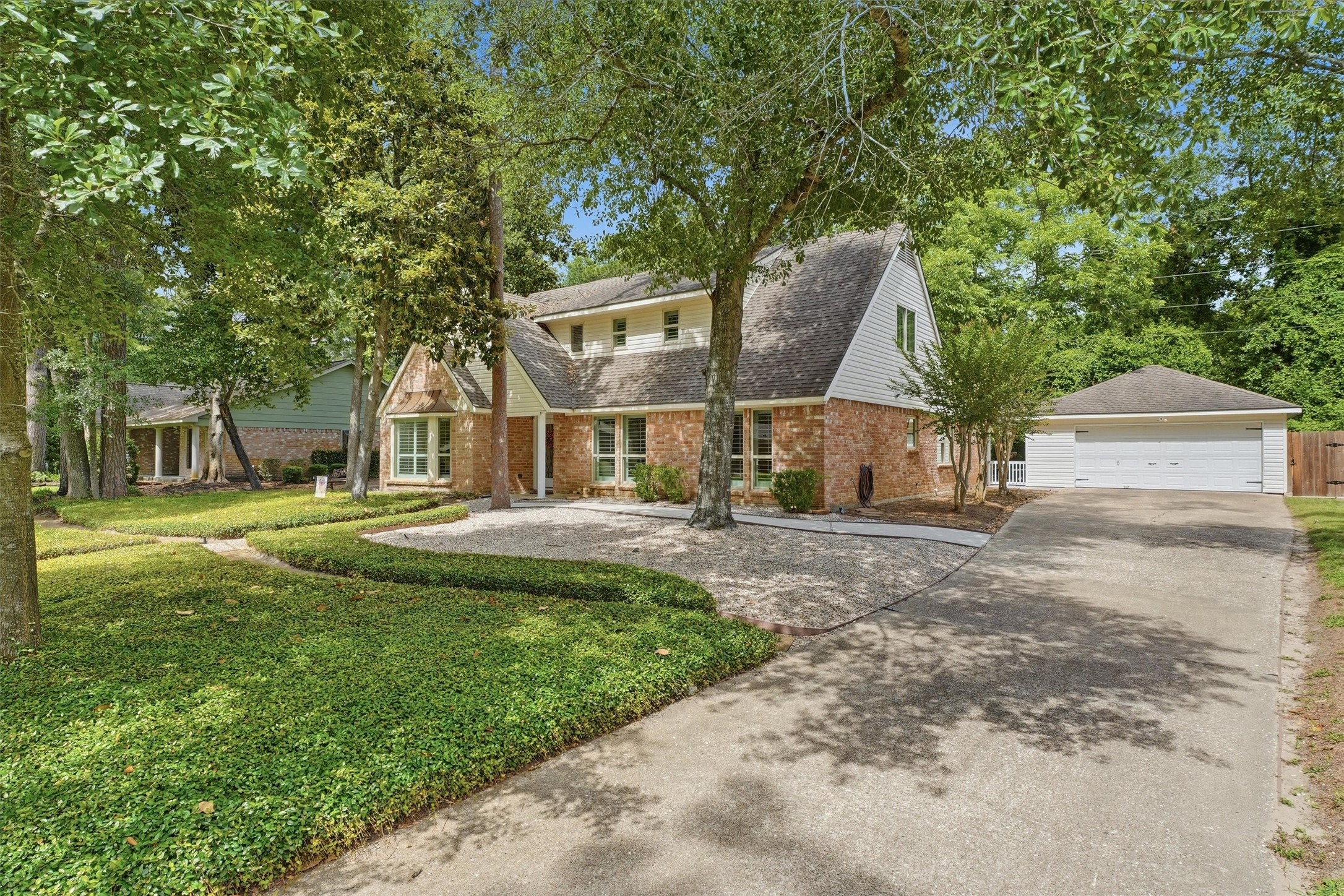  2018 Deer Springs Drive - 物件實景