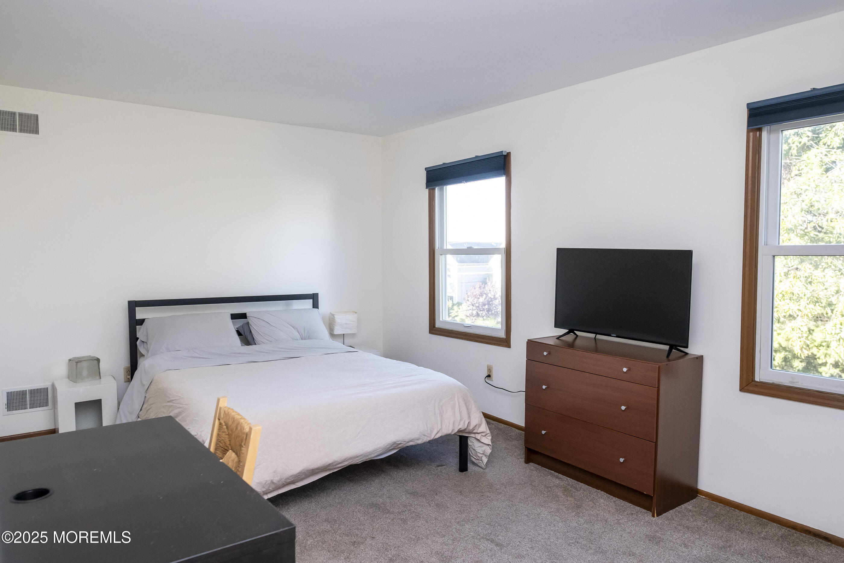 Leonardo, New Jersey, 07737, United States, 4 Bedrooms Bedrooms, ,3 BathroomsBathrooms,Residential,For Sale,1989142