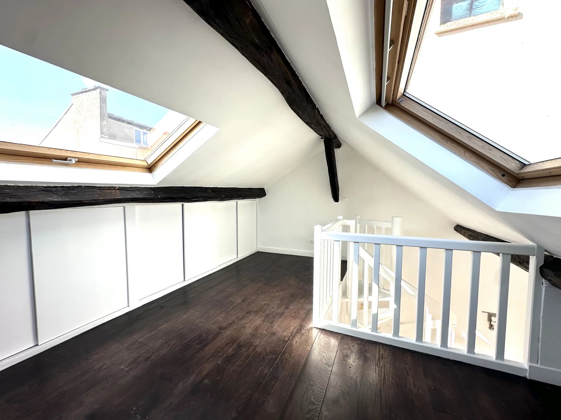 Saint-Germain-en-Laye, Île-de-France, 78100, FR, 3 Bedrooms Bedrooms, ,2 BathroomsBathrooms,Residential,For Sale,1994844