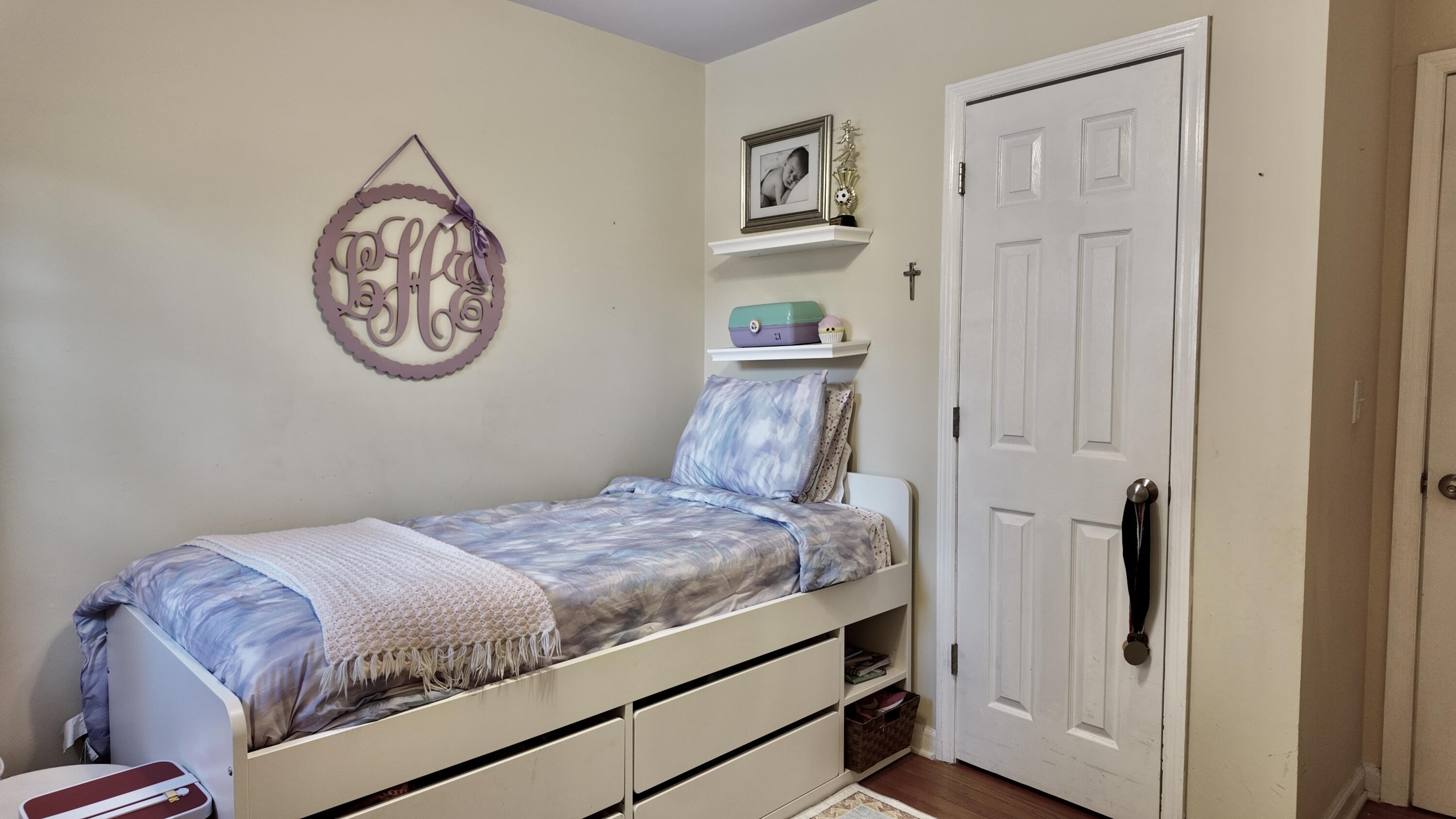 Charleston, South Carolina, 29412, United States, 3 Bedrooms Bedrooms, ,2 BathroomsBathrooms,Residential,For Sale,2001762