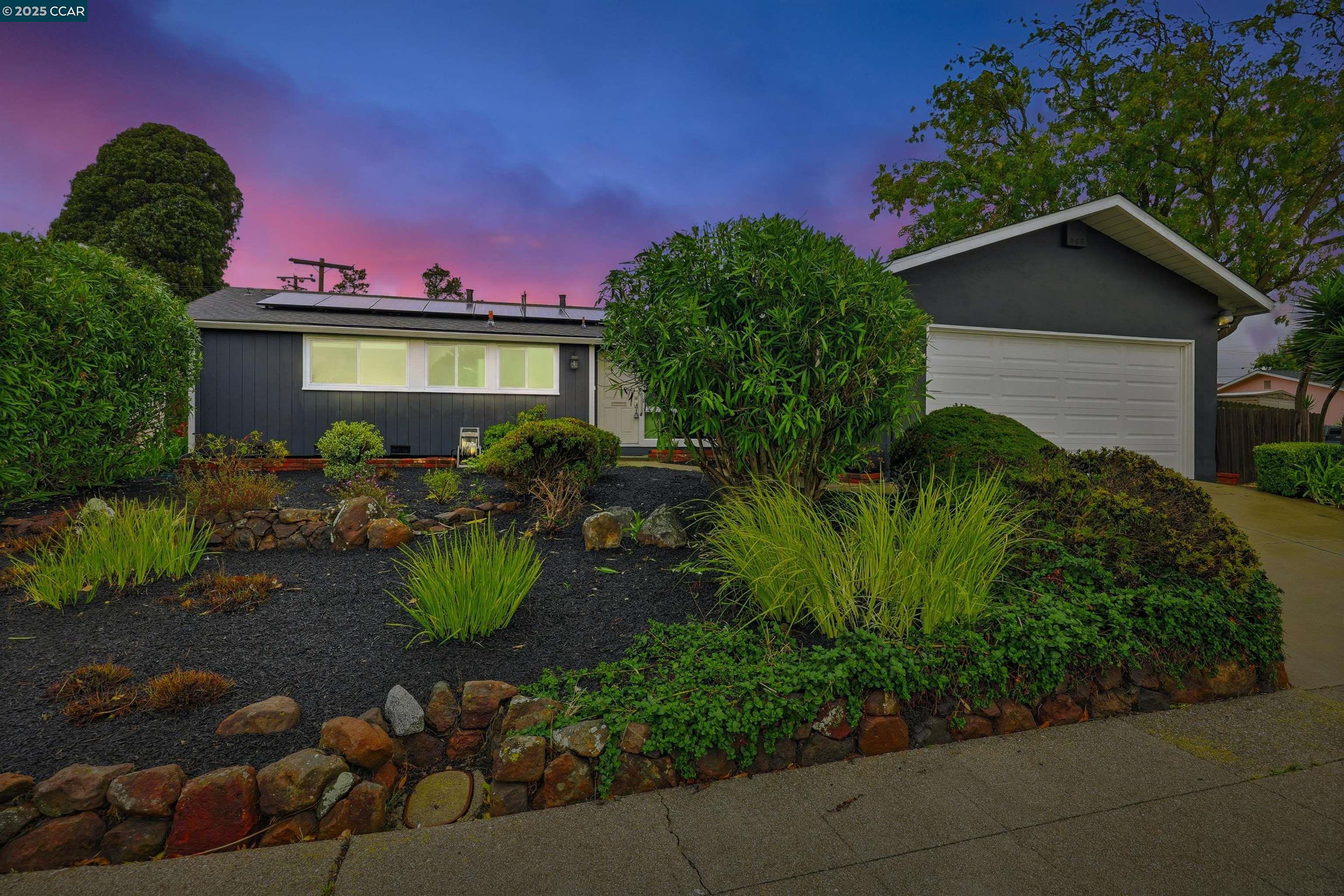 Richmond, California, 94806, United States, 3 Bedrooms Bedrooms, ,2 BathroomsBathrooms,Residential,For Sale,1989695