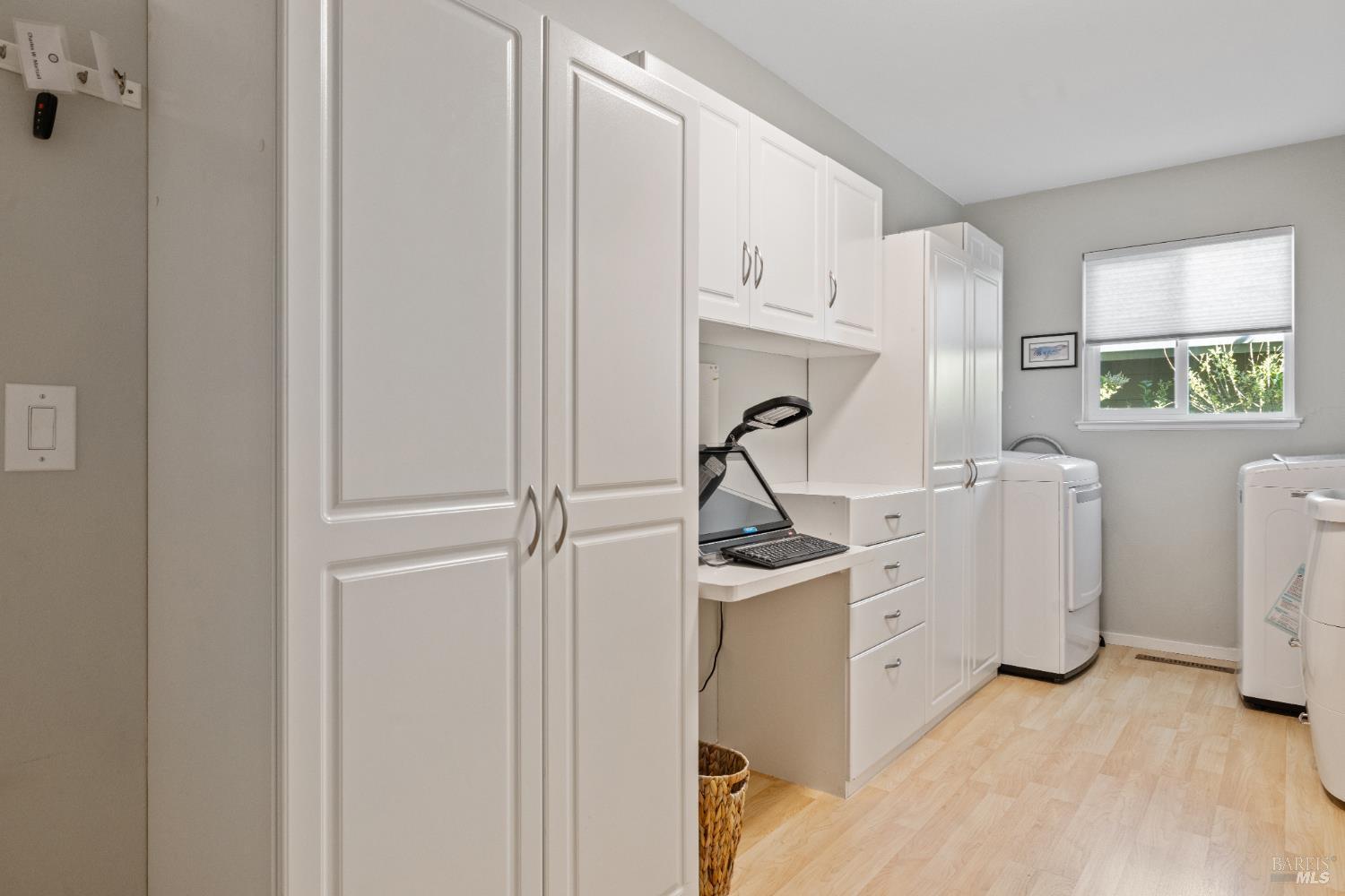 Santa Rosa, California, 95409, United States, 3 Bedrooms Bedrooms, ,2 BathroomsBathrooms,Residential,For Sale,1982534