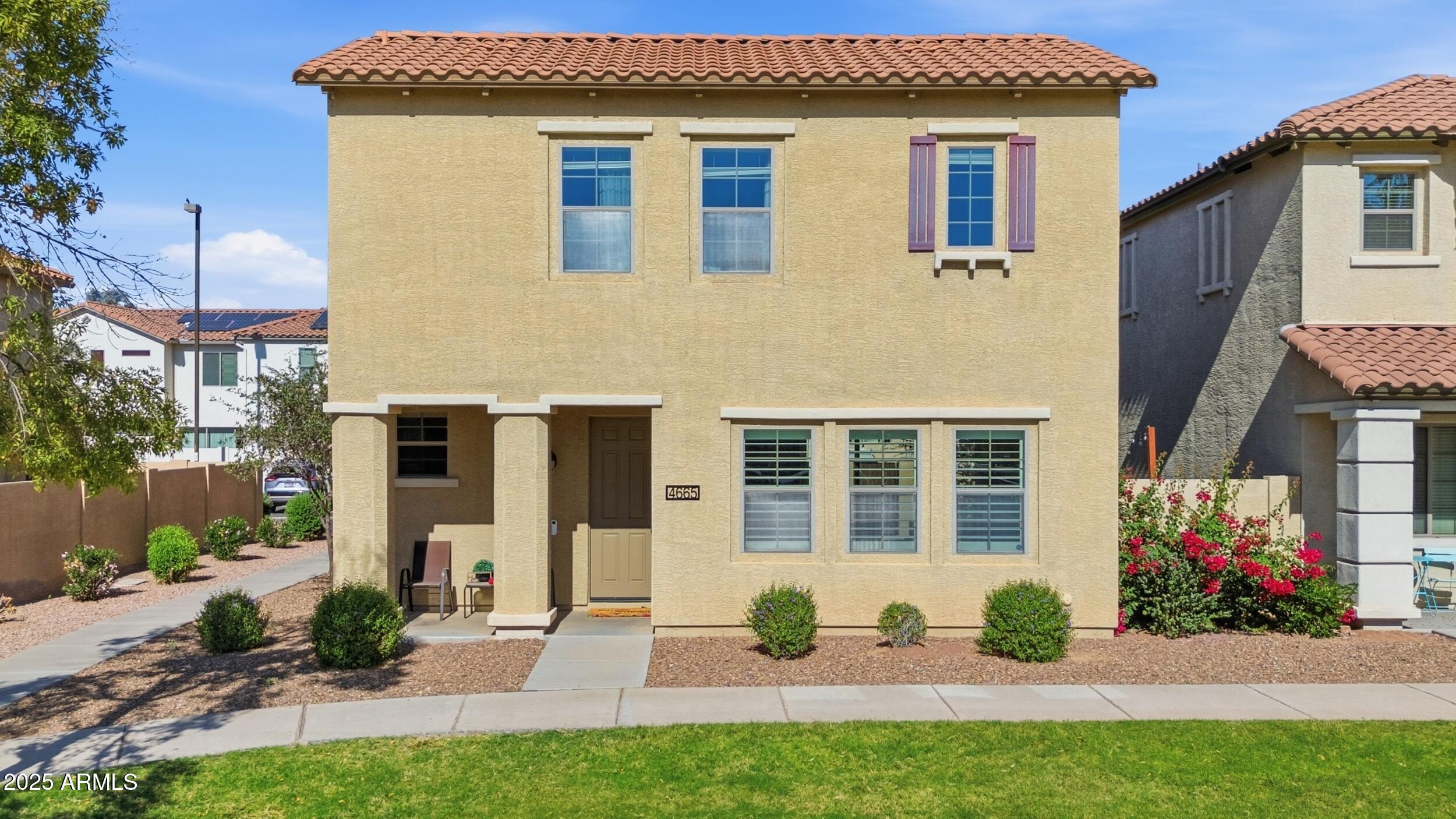 Gilbert, Arizona, 85297, United States, 3 Bedrooms Bedrooms, ,3 BathroomsBathrooms,Residential,For Sale,1991176