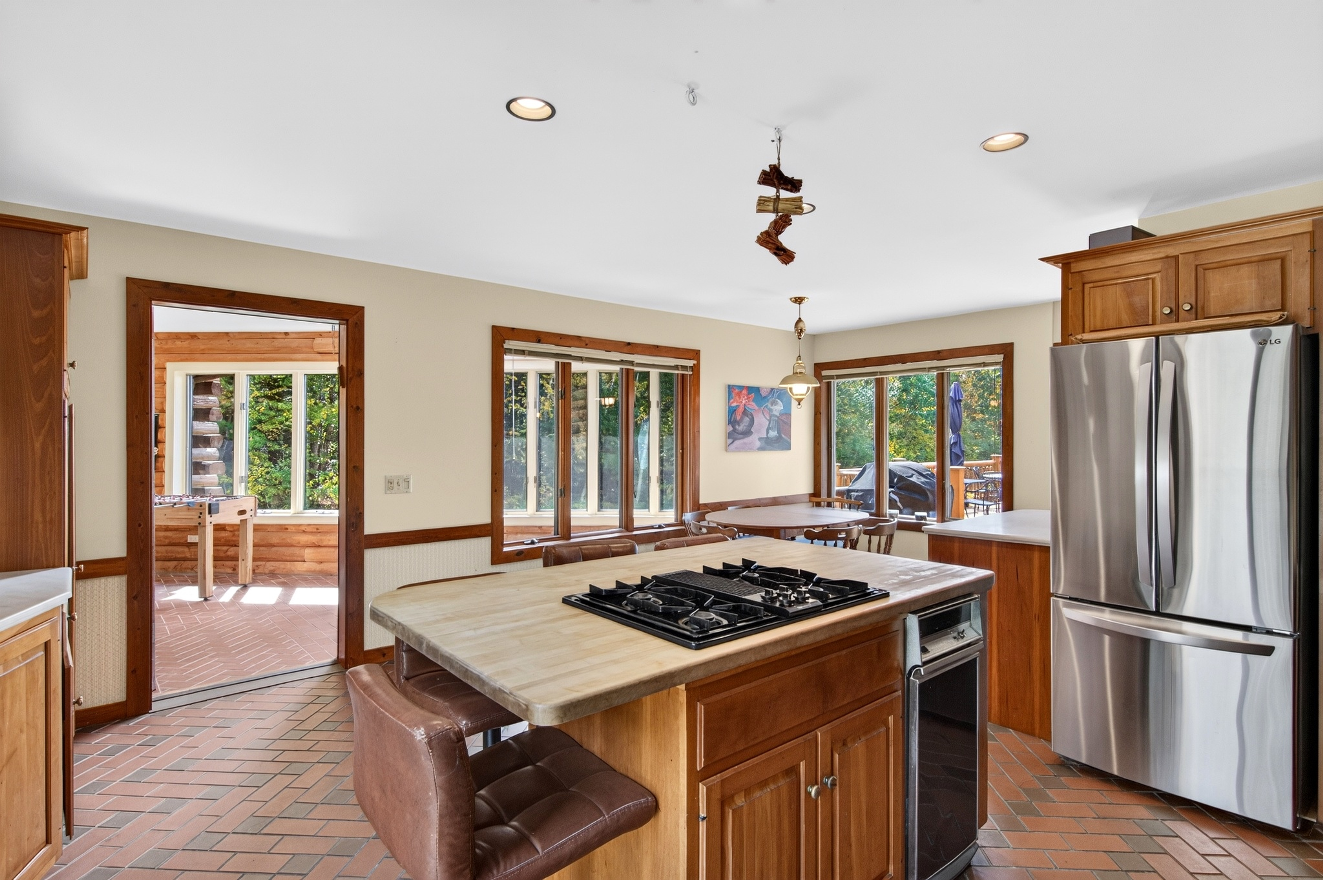  10-Acre Log Contemporary Near Jacob