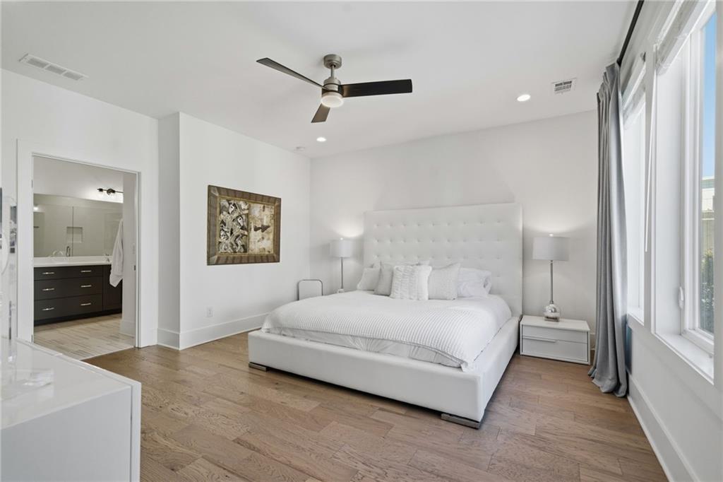 Alpharetta, Georgia, 30005, United States, 3 Bedrooms Bedrooms, ,4 BathroomsBathrooms,Residential,For Sale,1975008