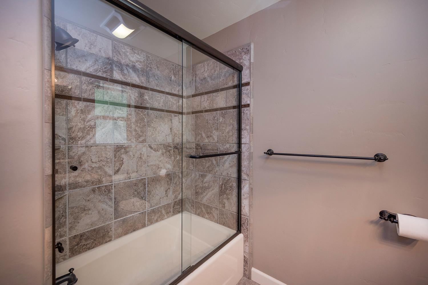 Placerville, California, 95667, United States, 3 Bedrooms Bedrooms, ,3 BathroomsBathrooms,Residential,For Sale,1937817