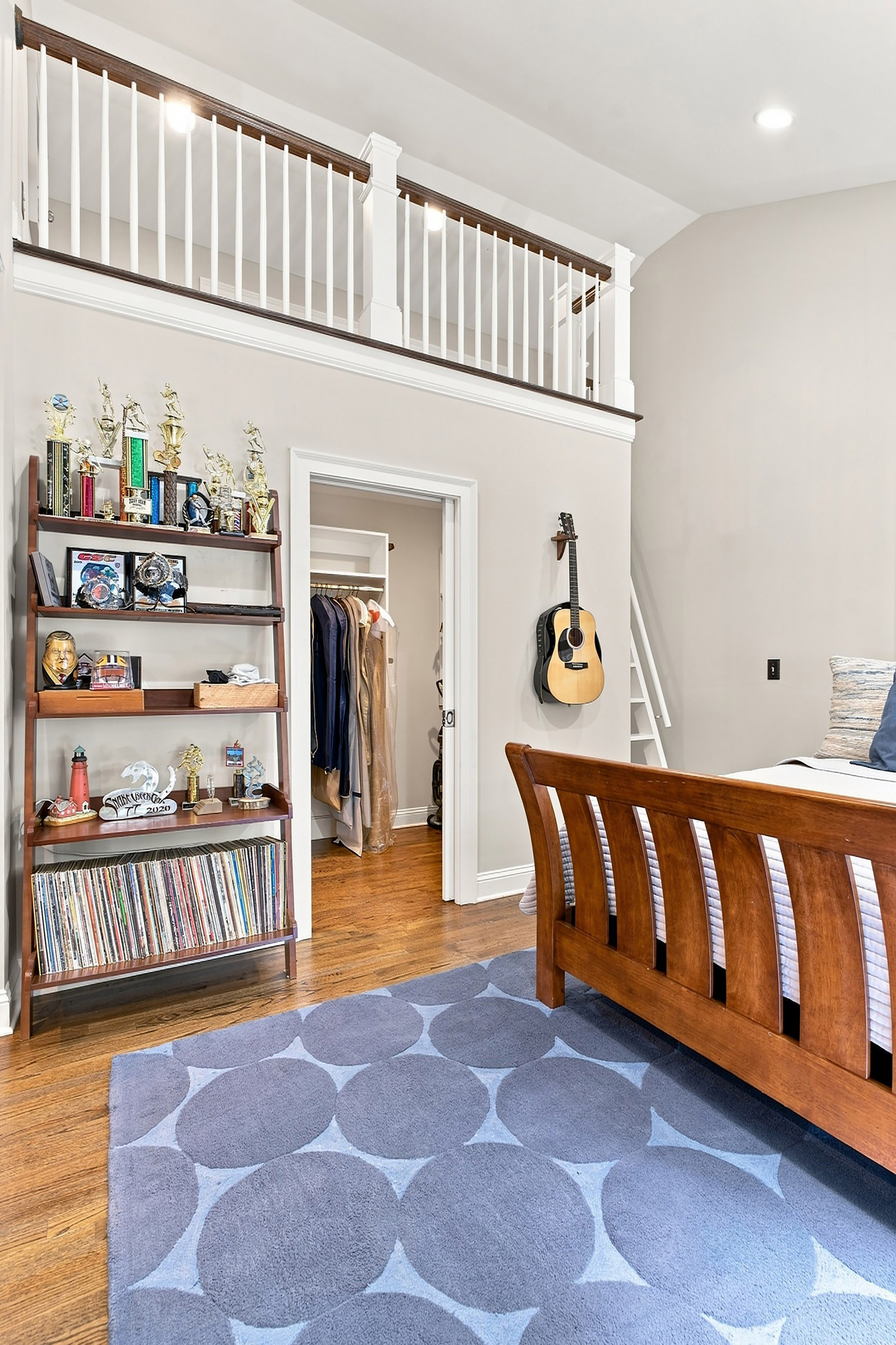  Thoughtfully Designed and Renovated Home in Londonberry Estates - 物件實景