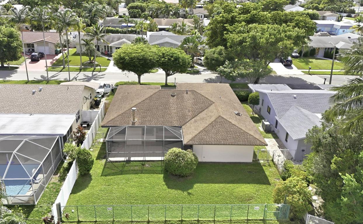 Dania Beach, Florida, 33004, United States, 2 Bedrooms Bedrooms, ,2 BathroomsBathrooms,Residential,For Sale,1996487