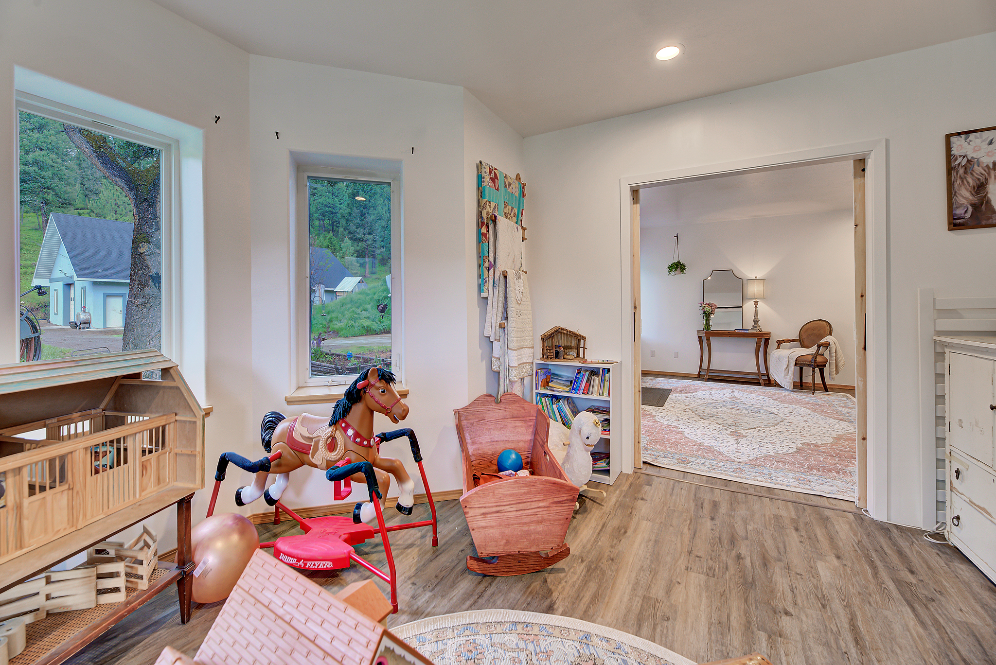 Helmville, Montana, 59743, United States, 3 Bedrooms Bedrooms, ,4 BathroomsBathrooms,Residential,For Sale,1975948