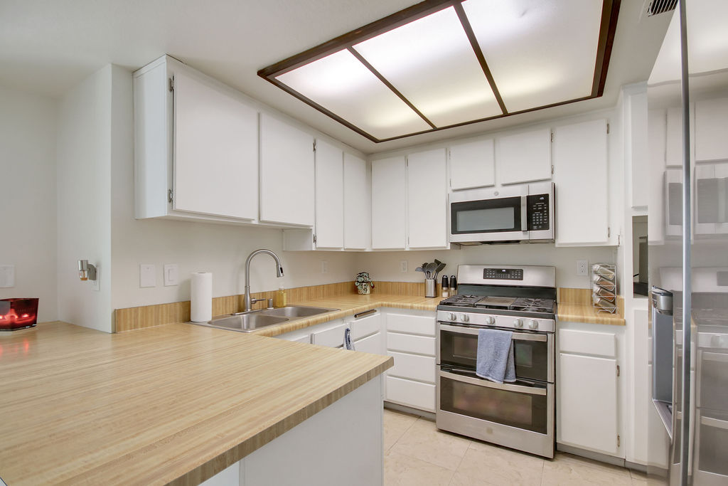 Brea, California, 92821, United States, 3 Bedrooms Bedrooms, ,3 BathroomsBathrooms,Residential,For Sale,1872081