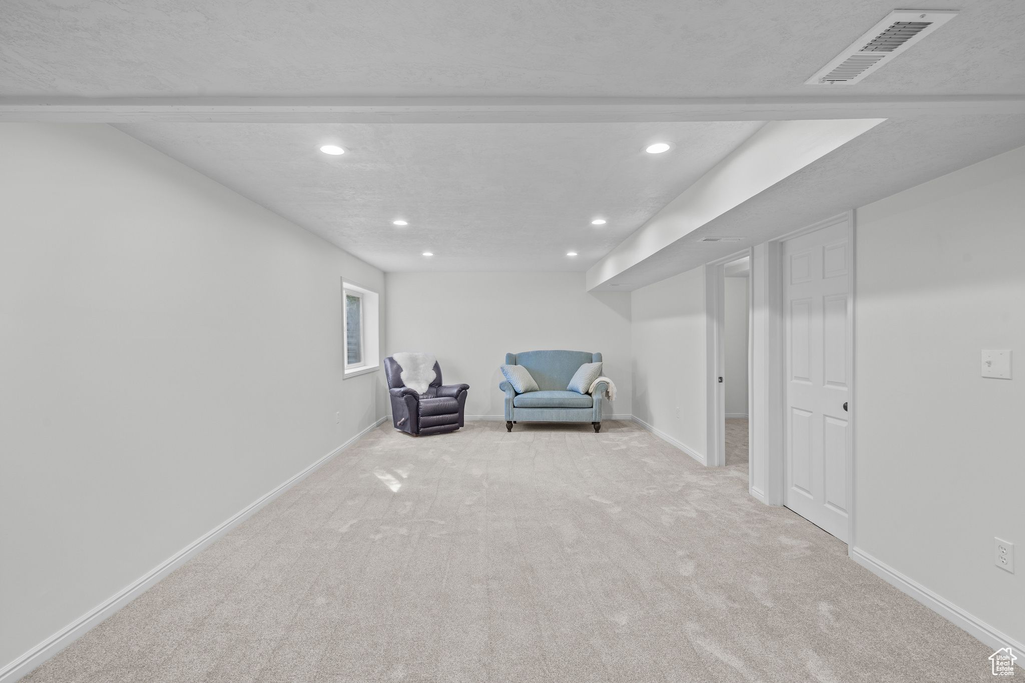 Riverton, Utah, 84065, United States, 6 Bedrooms Bedrooms, ,4 BathroomsBathrooms,Residential,For Sale,1983614