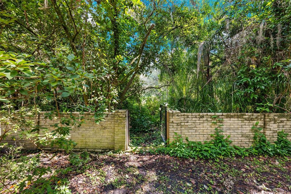 Brooksville, Florida, 34601, United States, 5 Bedrooms Bedrooms, ,3 BathroomsBathrooms,Residential,For Sale,2005628