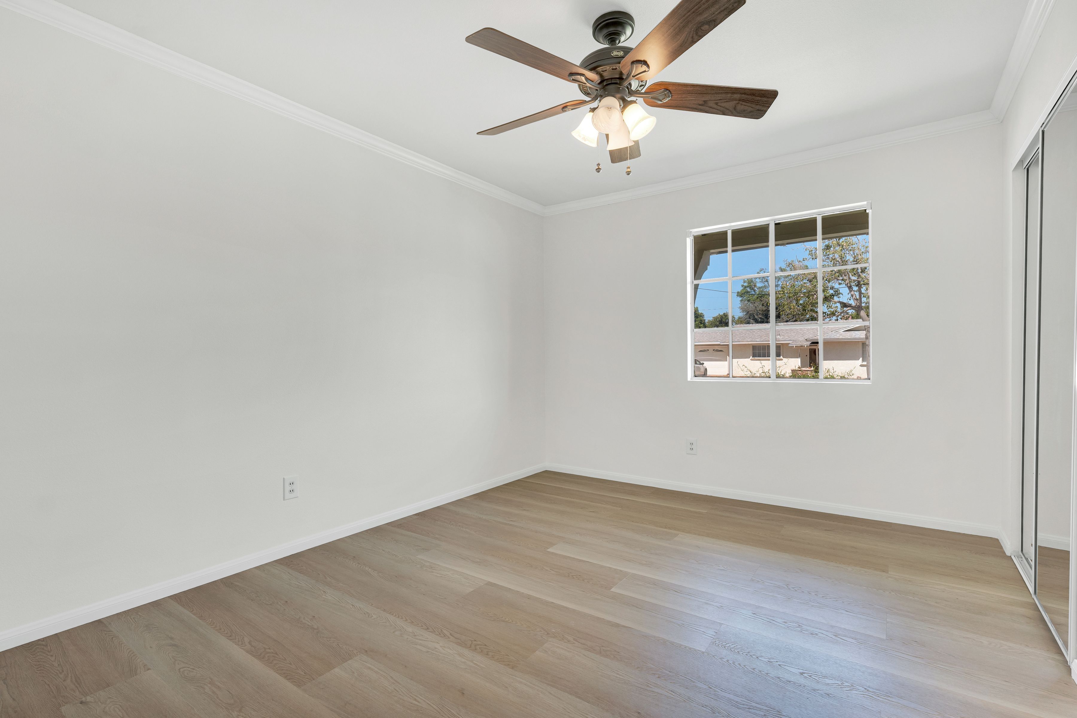  1556 Glacier Street, Simi Valley - 物件實景