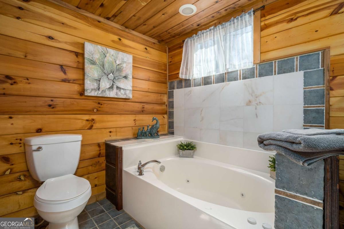 Ellijay, Georgia, 30540, United States, 4 Bedrooms Bedrooms, ,4 BathroomsBathrooms,Residential,For Sale,1859084