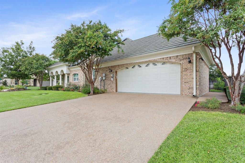 Woodway, Texas, 76712, United States, 3 Bedrooms Bedrooms, ,3 BathroomsBathrooms,Residential,For Sale,1927534