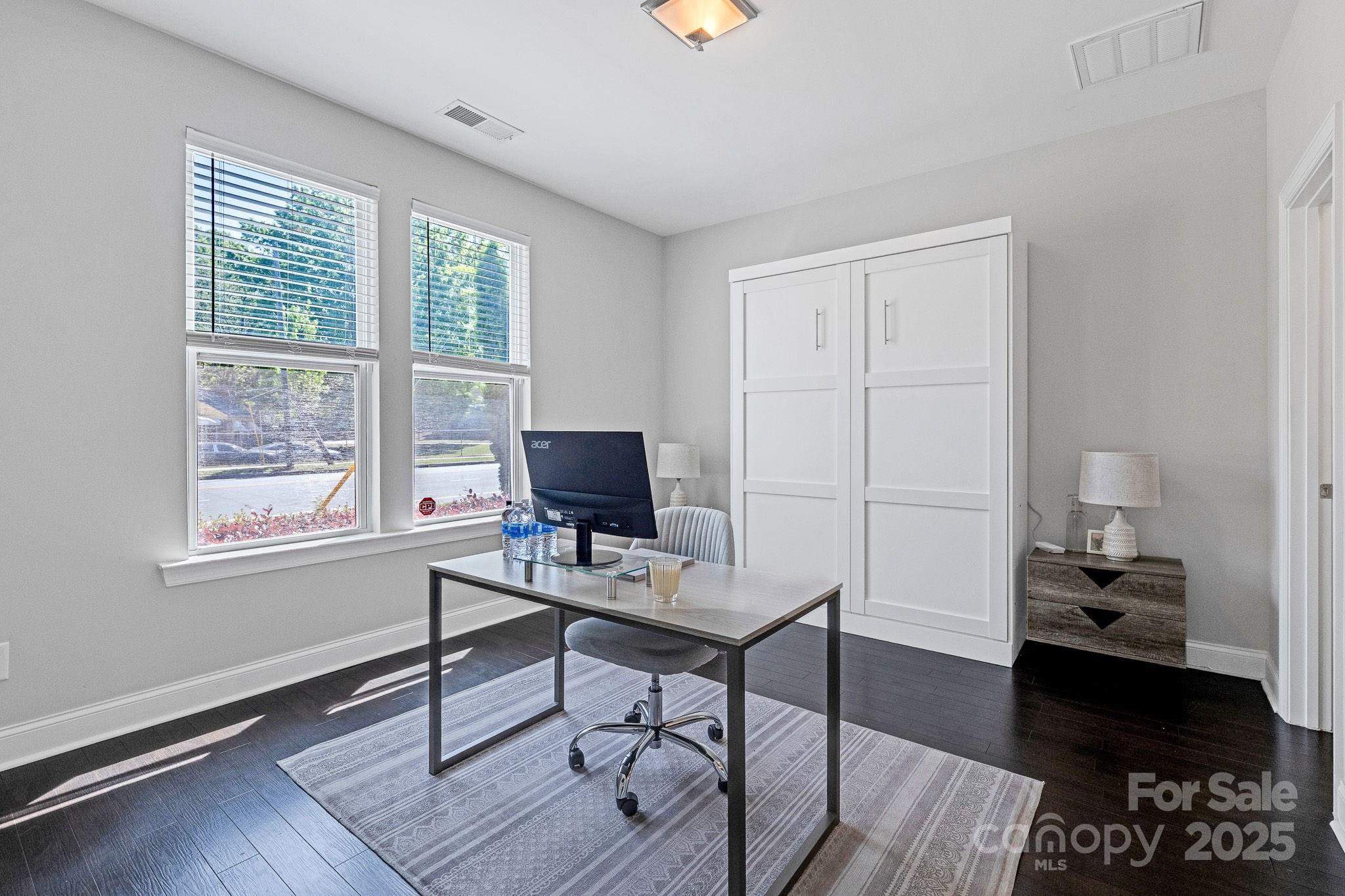 Charlotte, North Carolina, 28206, United States, 3 Bedrooms Bedrooms, ,4 BathroomsBathrooms,Residential,For Sale,1778034