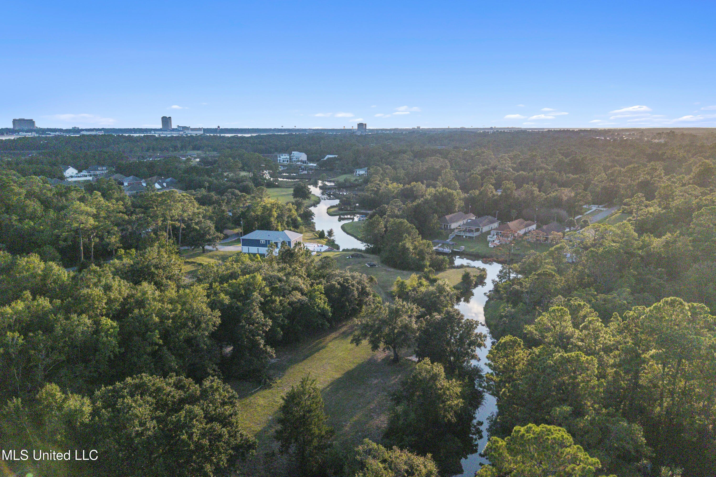 Biloxi, Mississippi, 39532, United States, 3 Bedrooms Bedrooms, ,2 BathroomsBathrooms,Residential,For Sale,1977192