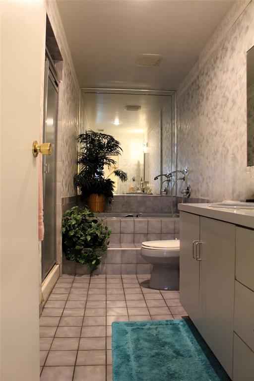 New York, New York, 11730, United States, 3 Bedrooms Bedrooms, ,3 BathroomsBathrooms,Residential,For Sale,1928706