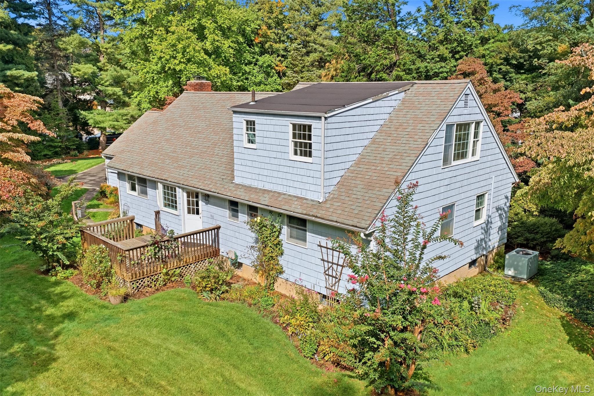  174 Flower Hill Road, Halesite, NY, 11743 - 物件實景