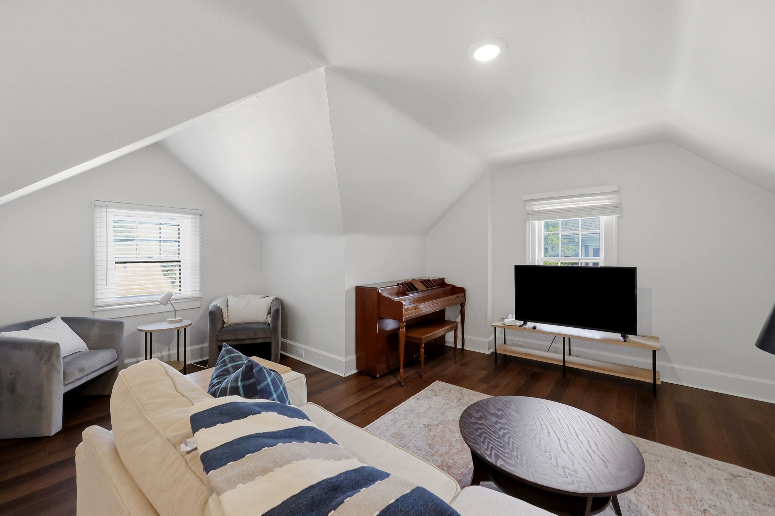  304-306 Ridgeway Road - 物件實景