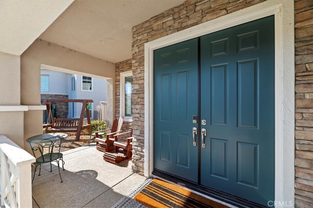 Lake Elsinore, California, 92532, United States, 4 Bedrooms Bedrooms, ,3 BathroomsBathrooms,Residential,For Sale,1939377