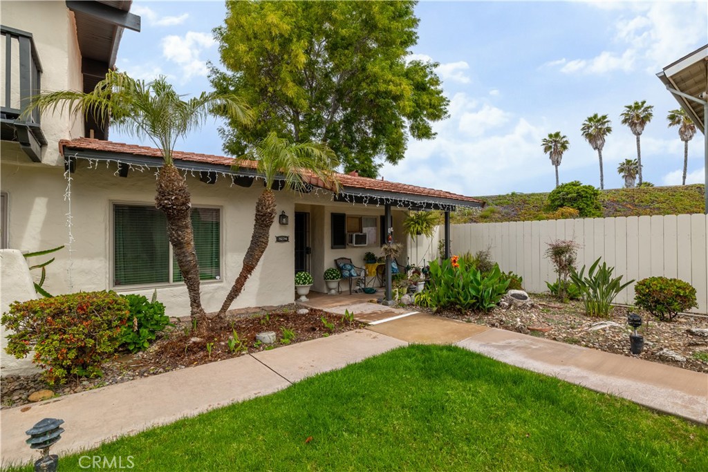 SAN DIEGO, California, 92110, United States, 2 Bedrooms Bedrooms, ,1 BathroomBathrooms,Residential,For Sale,1804818