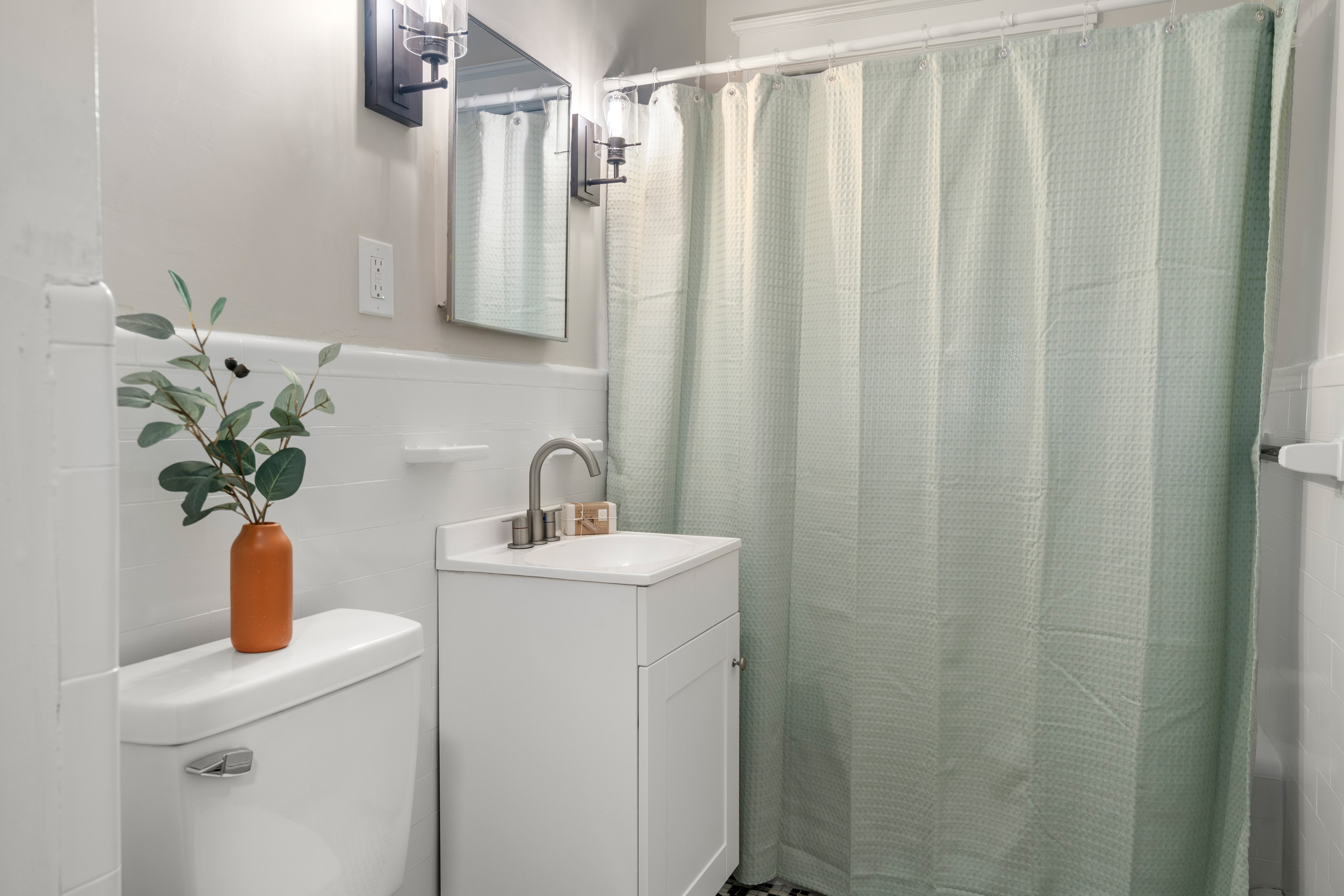  15 Tacoma Street, Boston, MA, 02136 - 物件實景