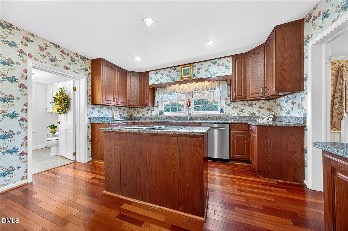 Youngsville, North Carolina, 27596, United States, 3 Bedrooms Bedrooms, ,3 BathroomsBathrooms,Residential,For Sale,2009238