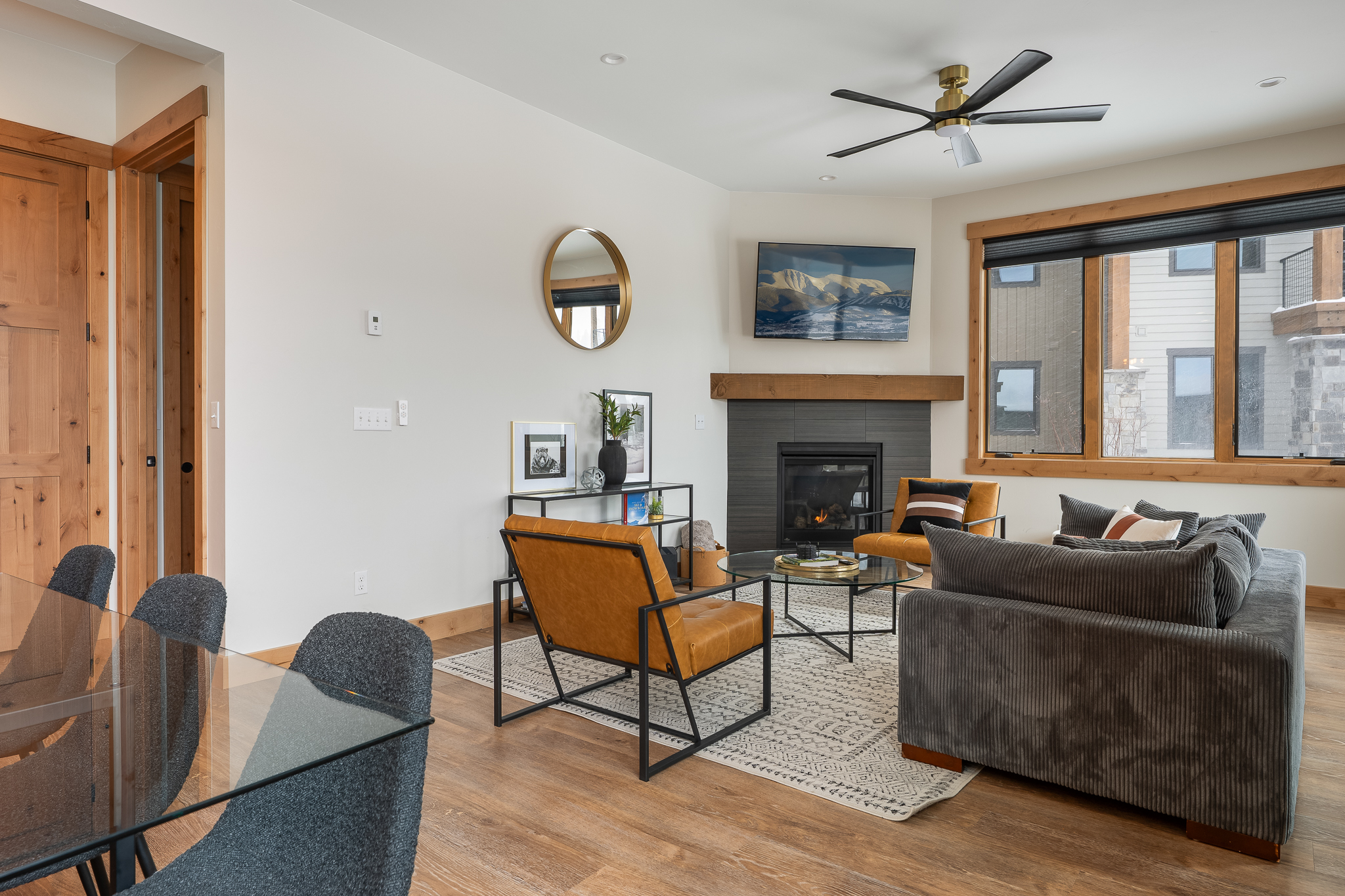  Fully Furnished Luxury Condo in Grand Park - 物件實景