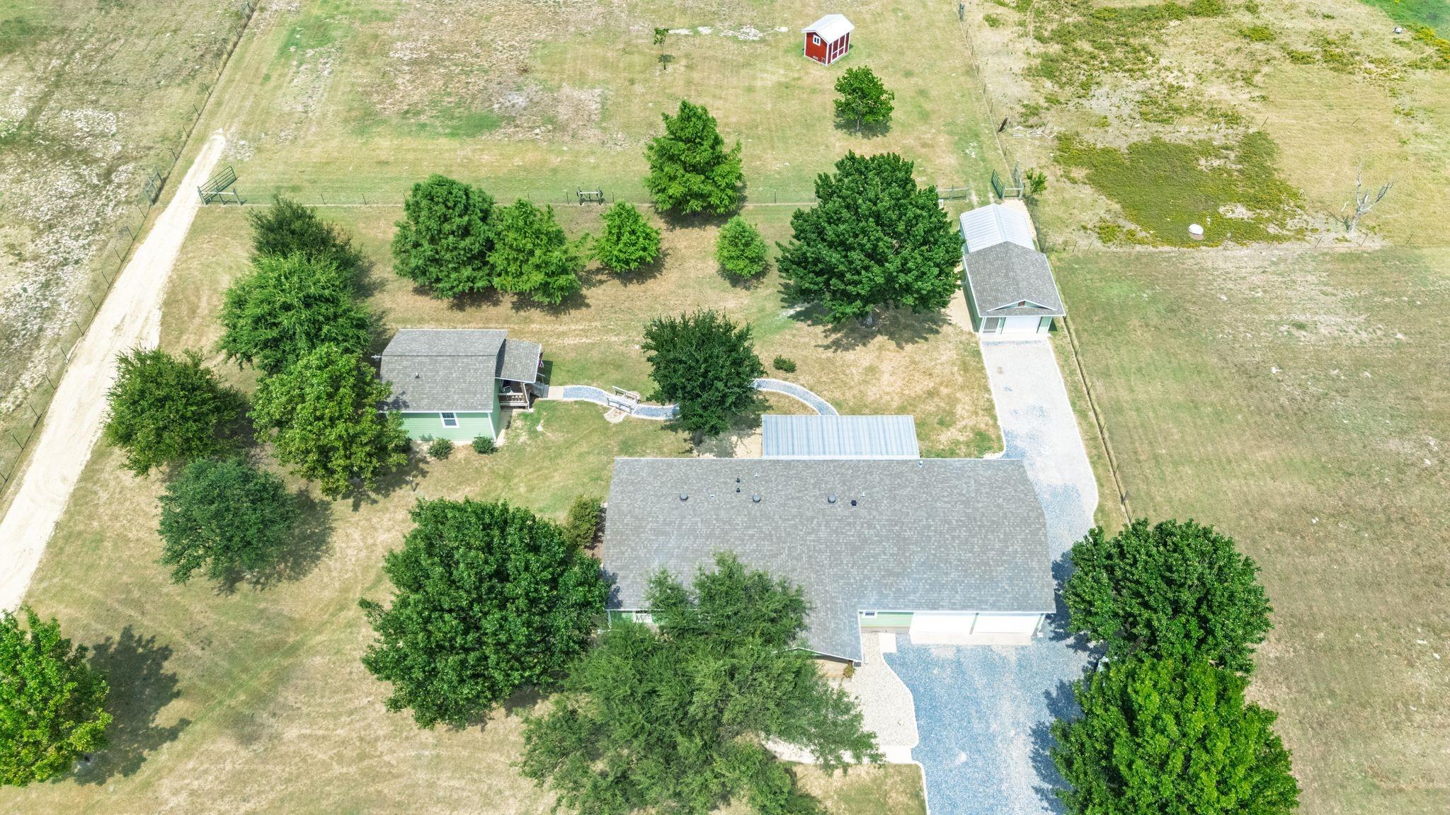 Caddo Mills, Texas, 75135, United States, 3 Bedrooms Bedrooms, ,2 BathroomsBathrooms,Residential,For Sale,1975401