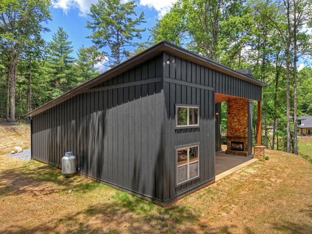 Mineral Bluff, Georgia, 30559, United States, 3 Bedrooms Bedrooms, ,3 BathroomsBathrooms,Residential,For Sale,1871294