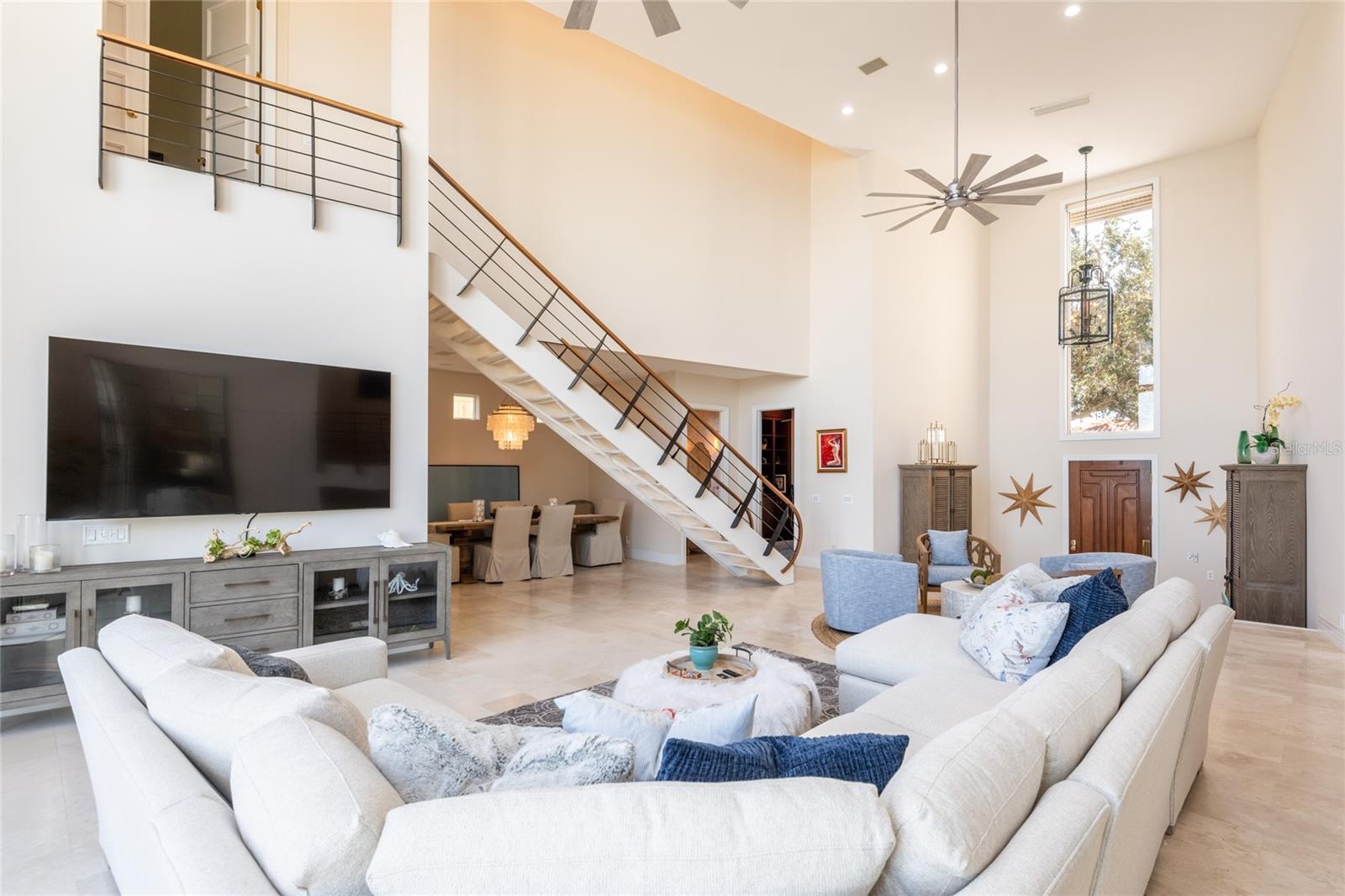 St. Petersburg, Florida, 33711, United States, 4 Bedrooms Bedrooms, ,4 BathroomsBathrooms,Residential,For Sale,1900665